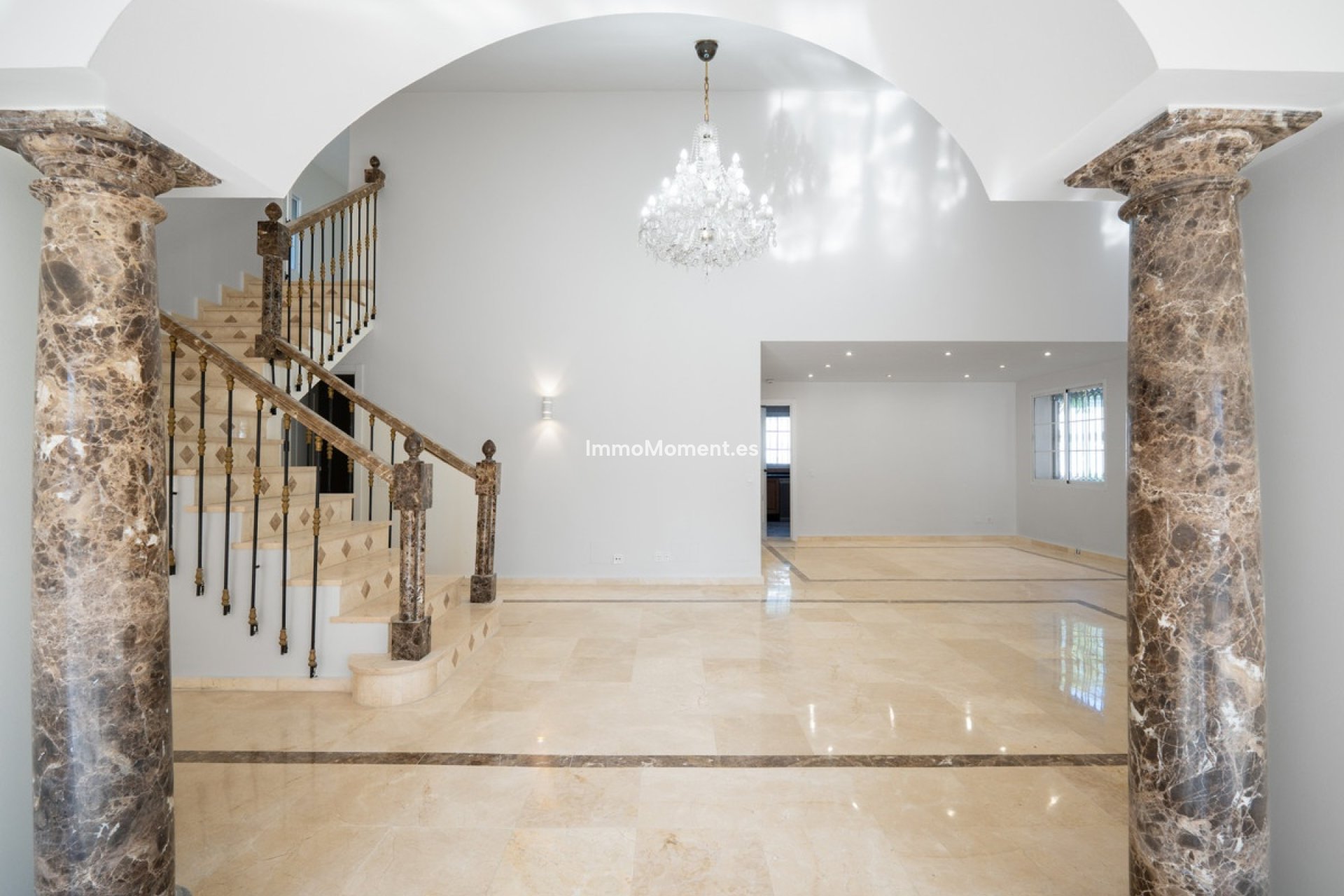 Wiederverkauf - Villa - Marbella - Nueva Andalucía