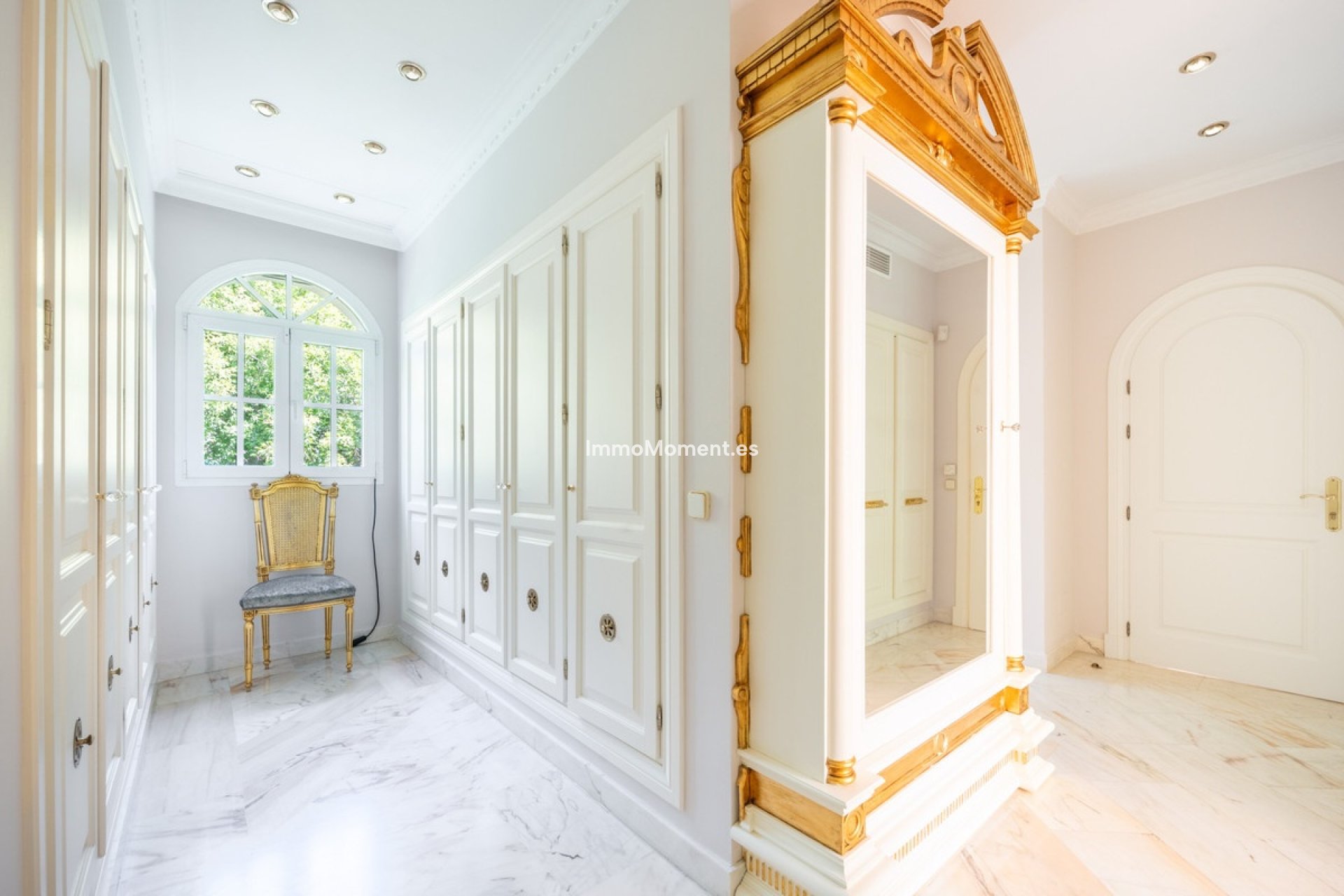 Wiederverkauf - Villa - Marbella - The Golden Mile