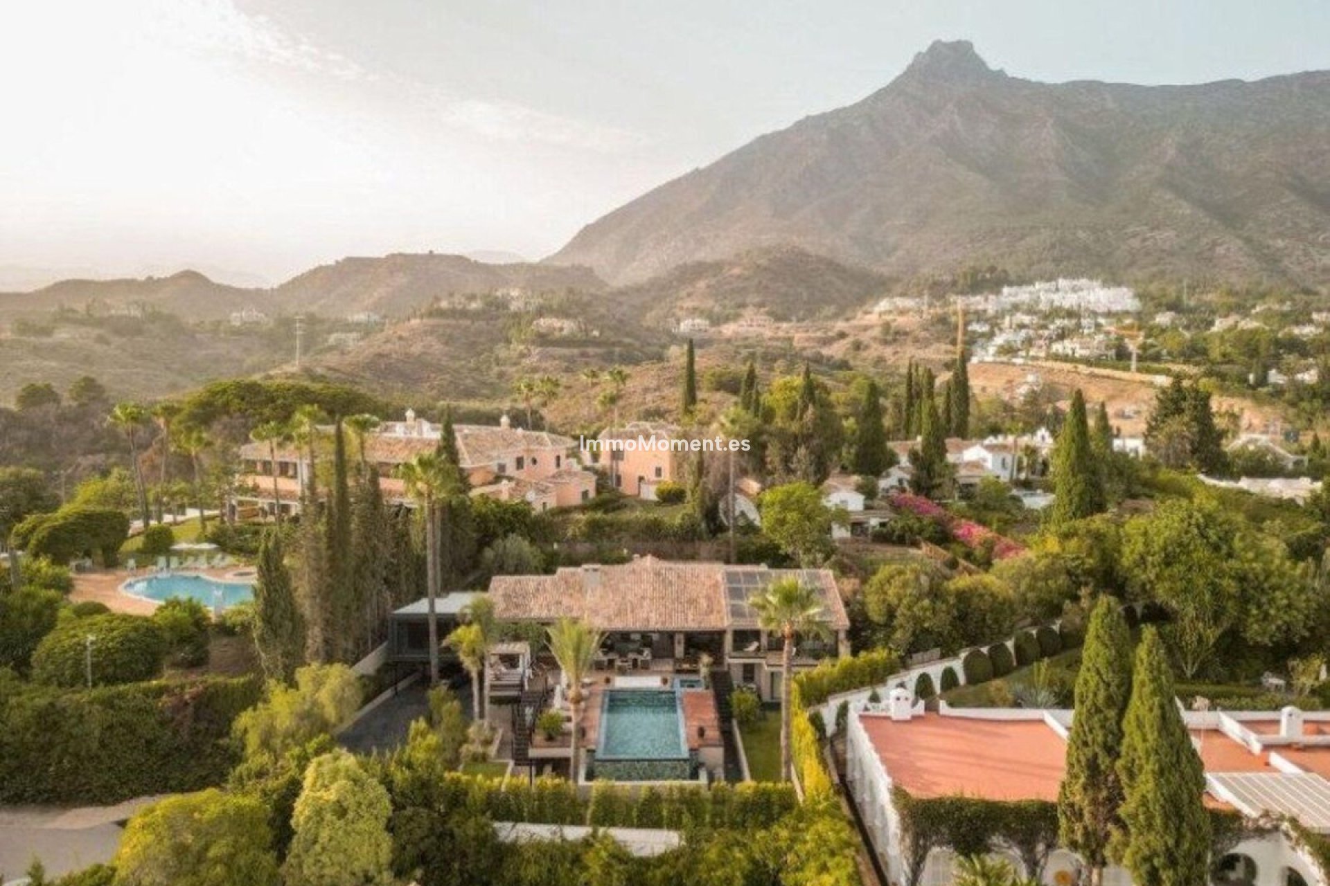 Wiederverkauf - Villa - Marbella - The Golden Mile