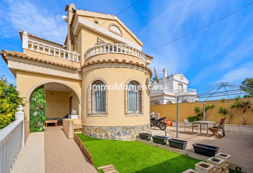 Wiederverkauf - Villa - Orihuela - Orihuela Costa