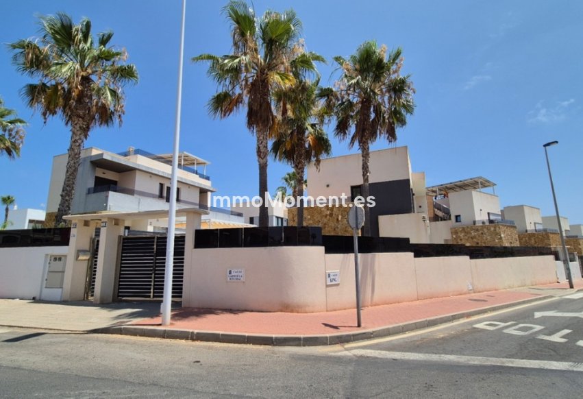 Wiederverkauf - Villa - Torrevieja - Torrevieja Centro