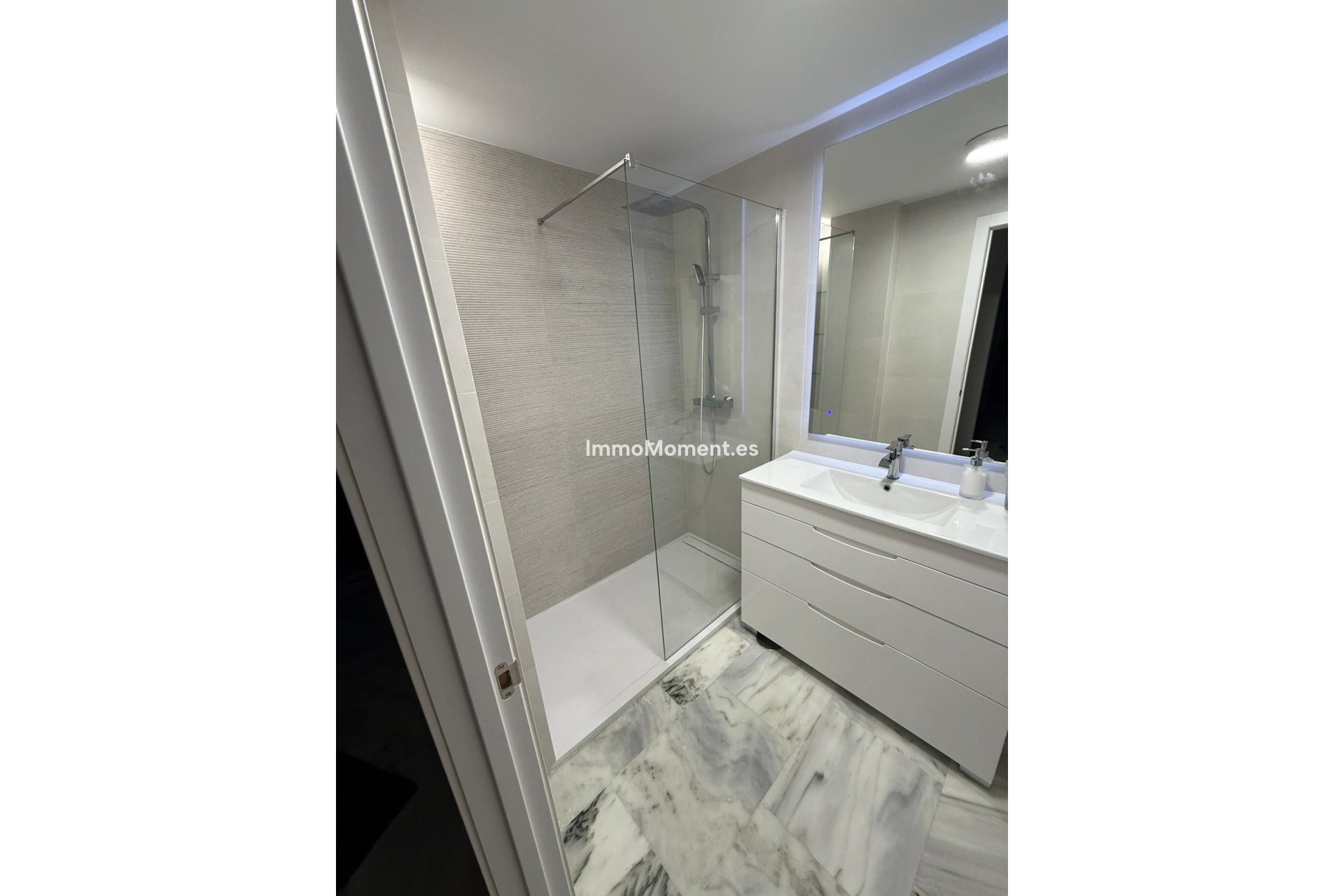 Wiederverkauf - Wohnung - Benahavís - Benahavís Centro