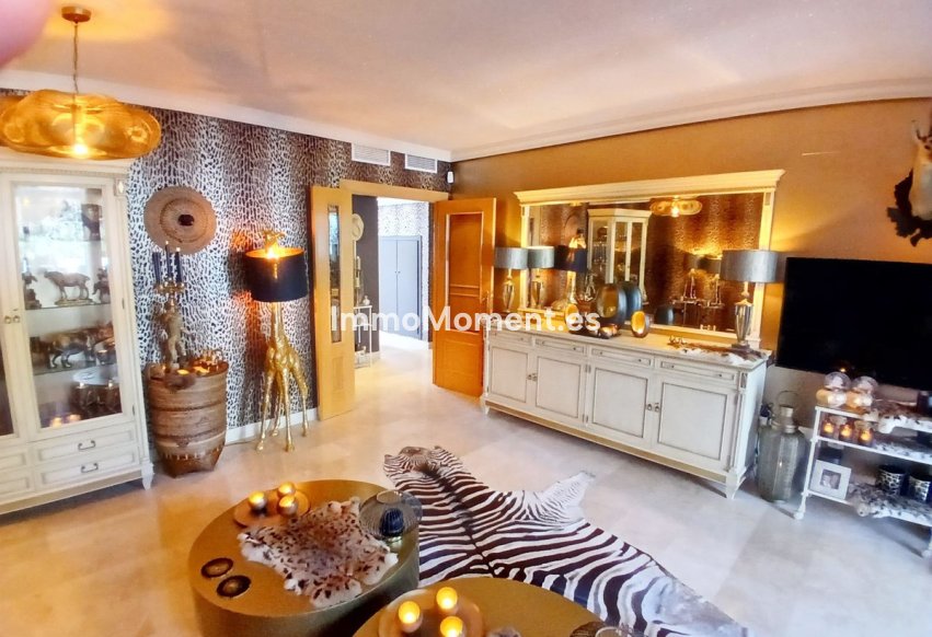 Wiederverkauf - Wohnung - Benalmadena - Benalmadena Centro