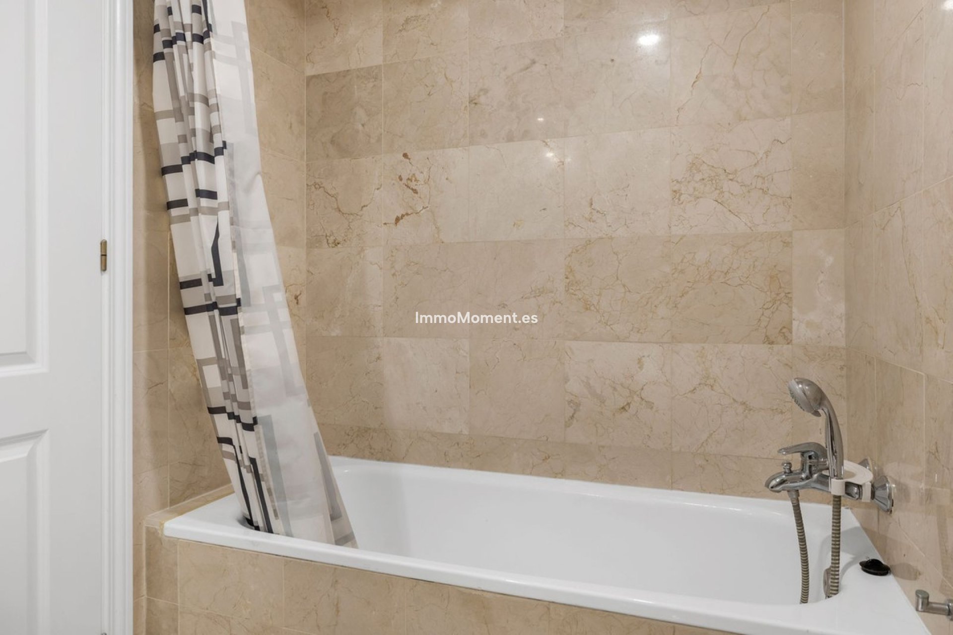 Wiederverkauf - Wohnung - Benalmadena - Benalmadena Costa