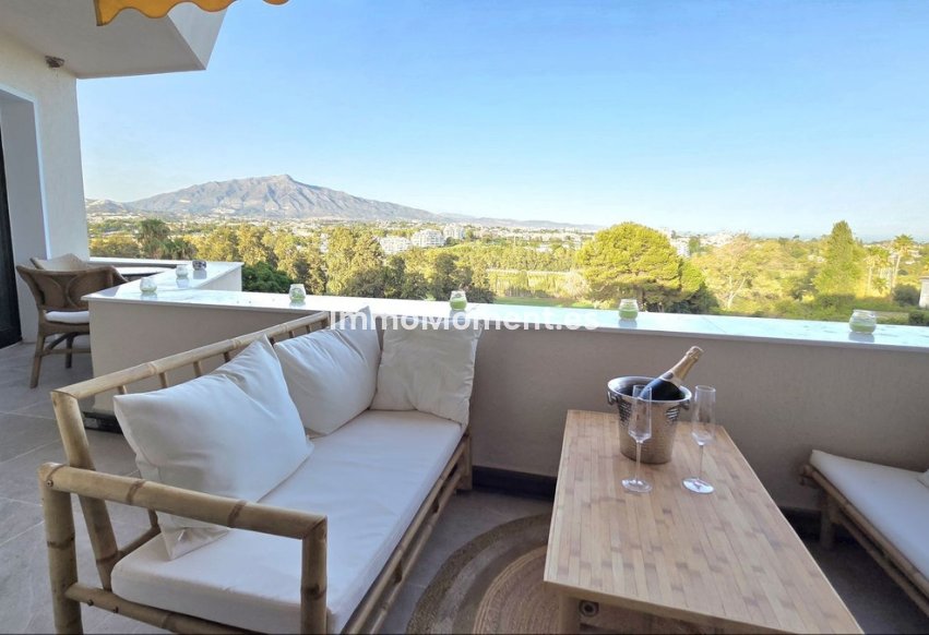 Wiederverkauf - Wohnung - Estepona  - Atalaya