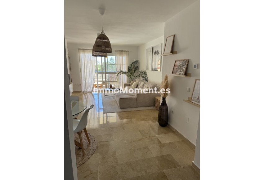 Wiederverkauf - Wohnung - Estepona  - Atalaya