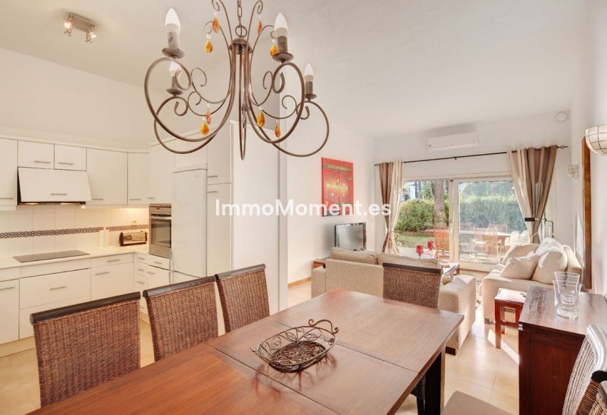 Wiederverkauf - Wohnung - Estepona  - Atalaya