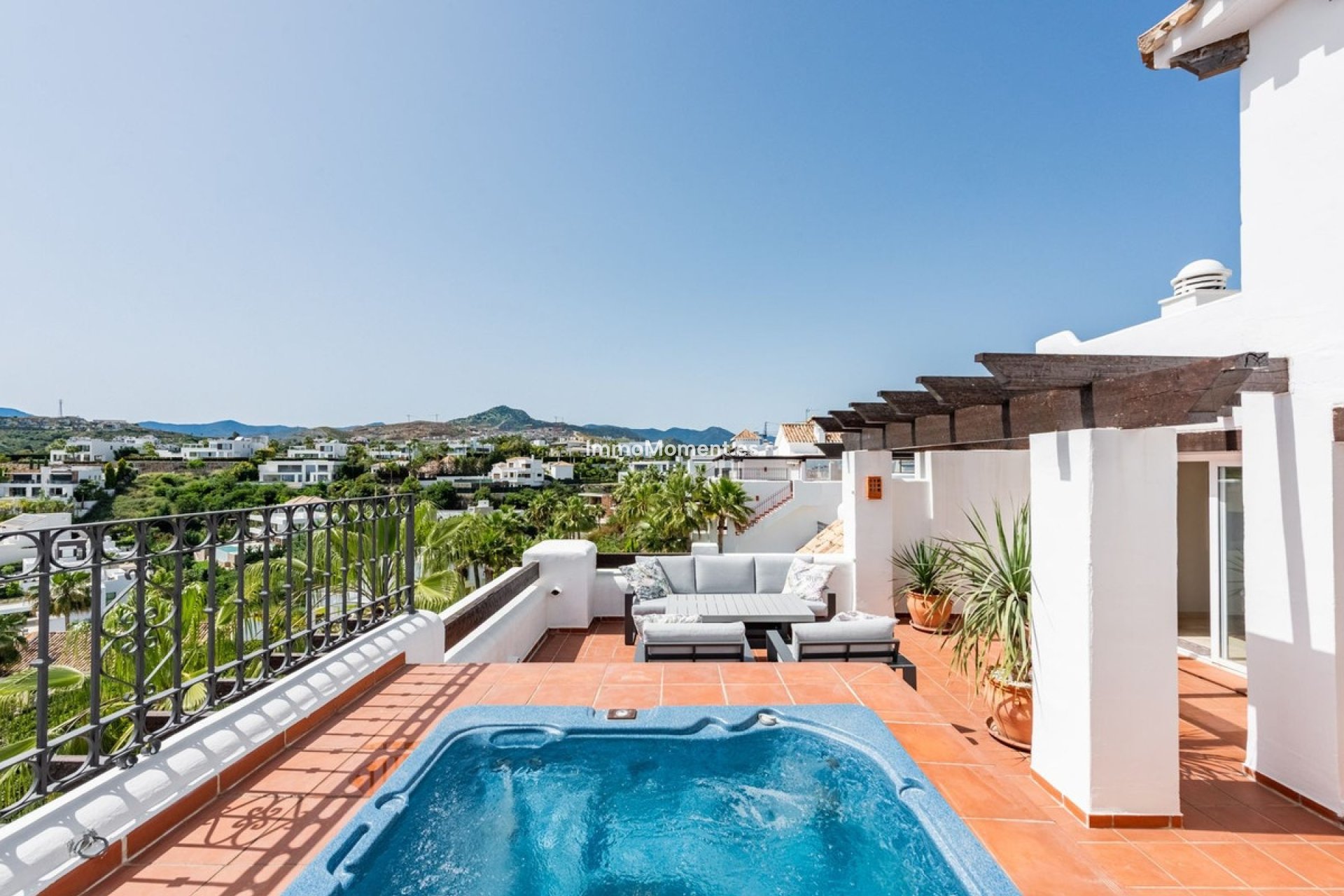 Wiederverkauf - Wohnung - Estepona  - Atalaya