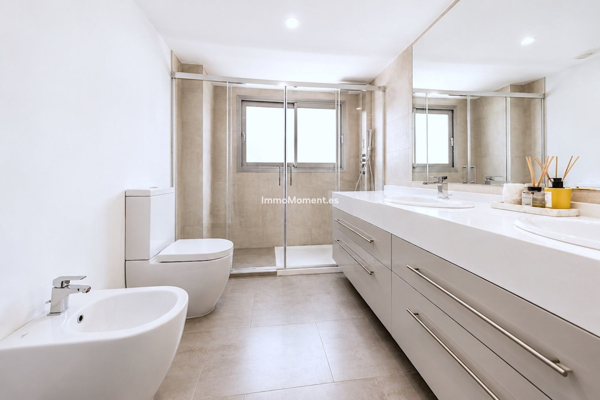 Wiederverkauf - Wohnung - Estepona  - Atalaya