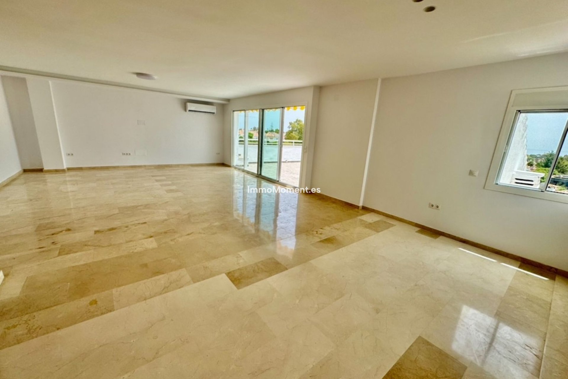 Wiederverkauf - Wohnung - Estepona  - Atalaya