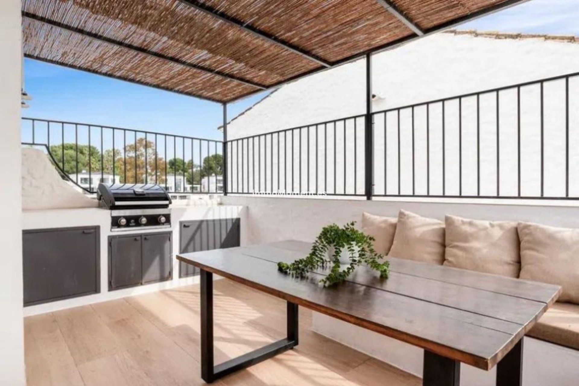 Wiederverkauf - Wohnung - Estepona  - Benamara