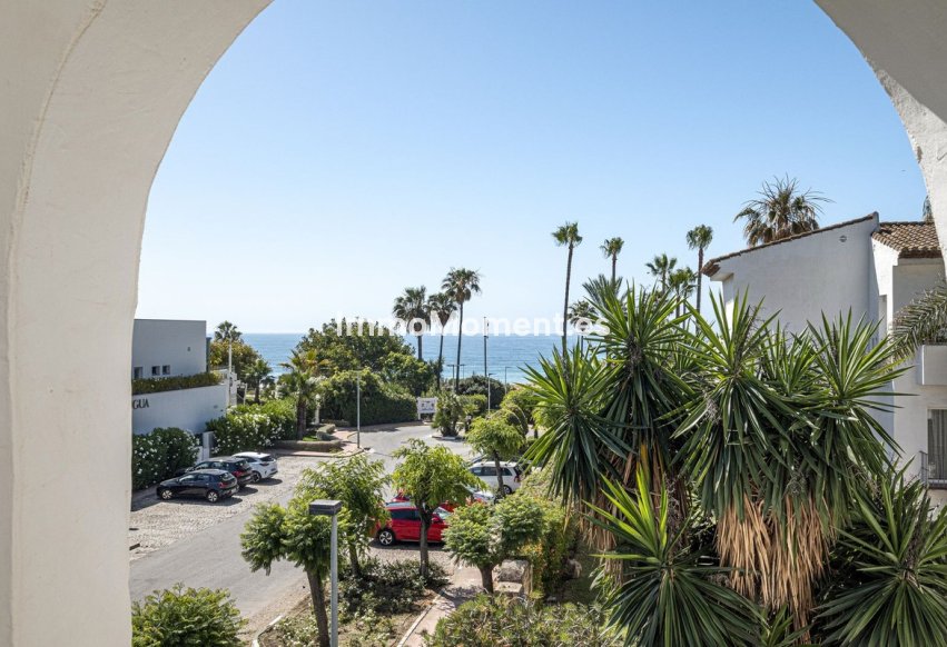 Wiederverkauf - Wohnung - Estepona  - Costalita