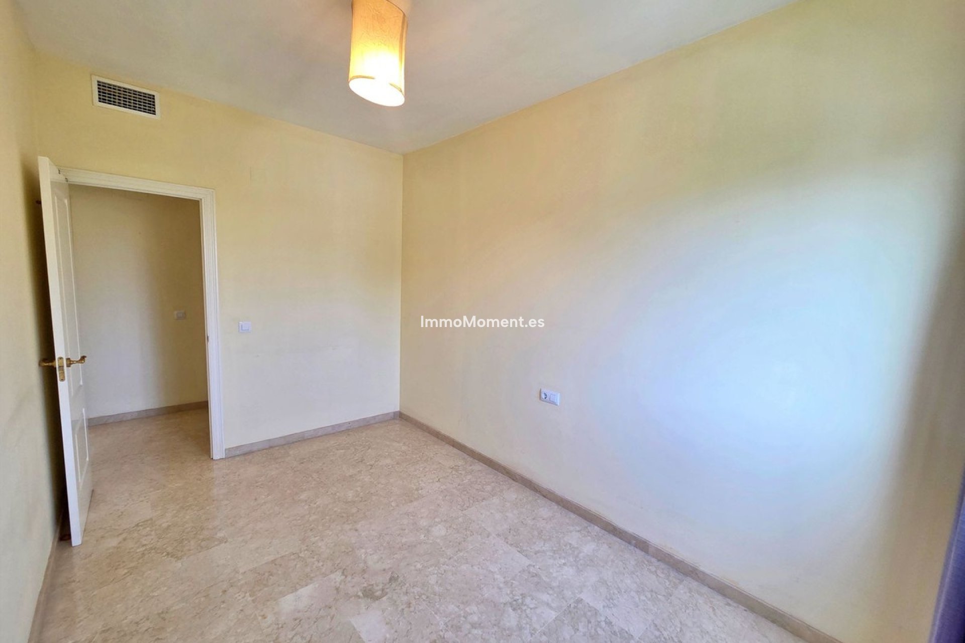 Wiederverkauf - Wohnung - Estepona  - Costalita