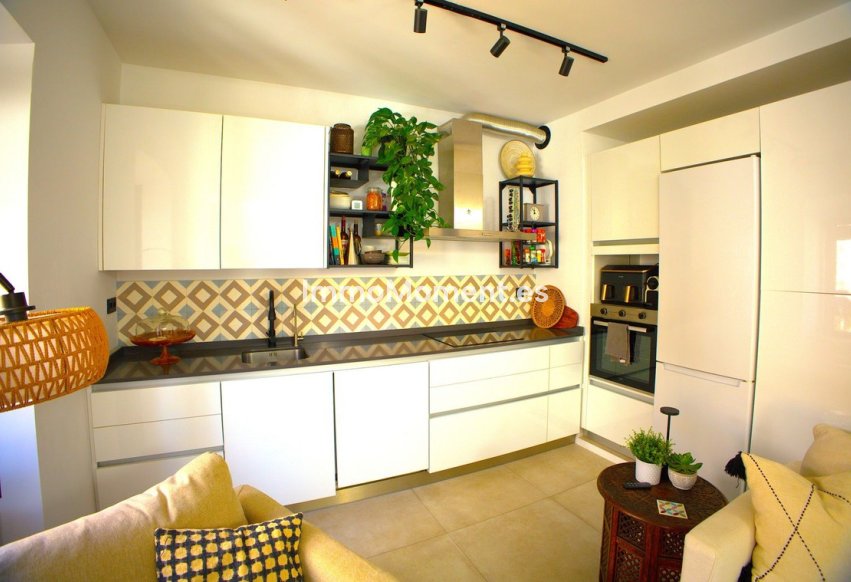 Wiederverkauf - Wohnung - Estepona  - Estepona Centro