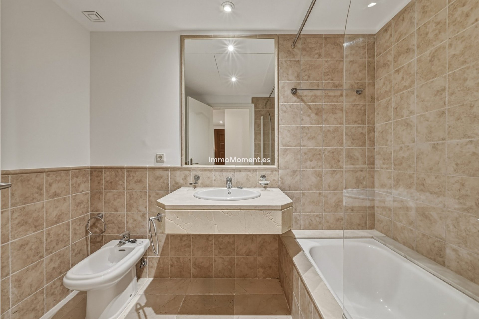 Wiederverkauf - Wohnung - Estepona  - Estepona Centro