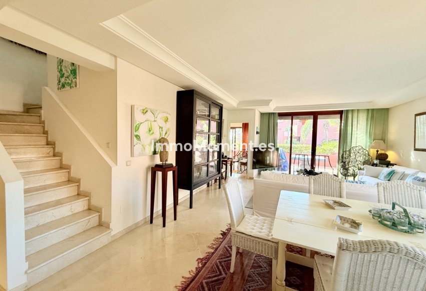 Wiederverkauf - Wohnung - Estepona  - Estepona Centro