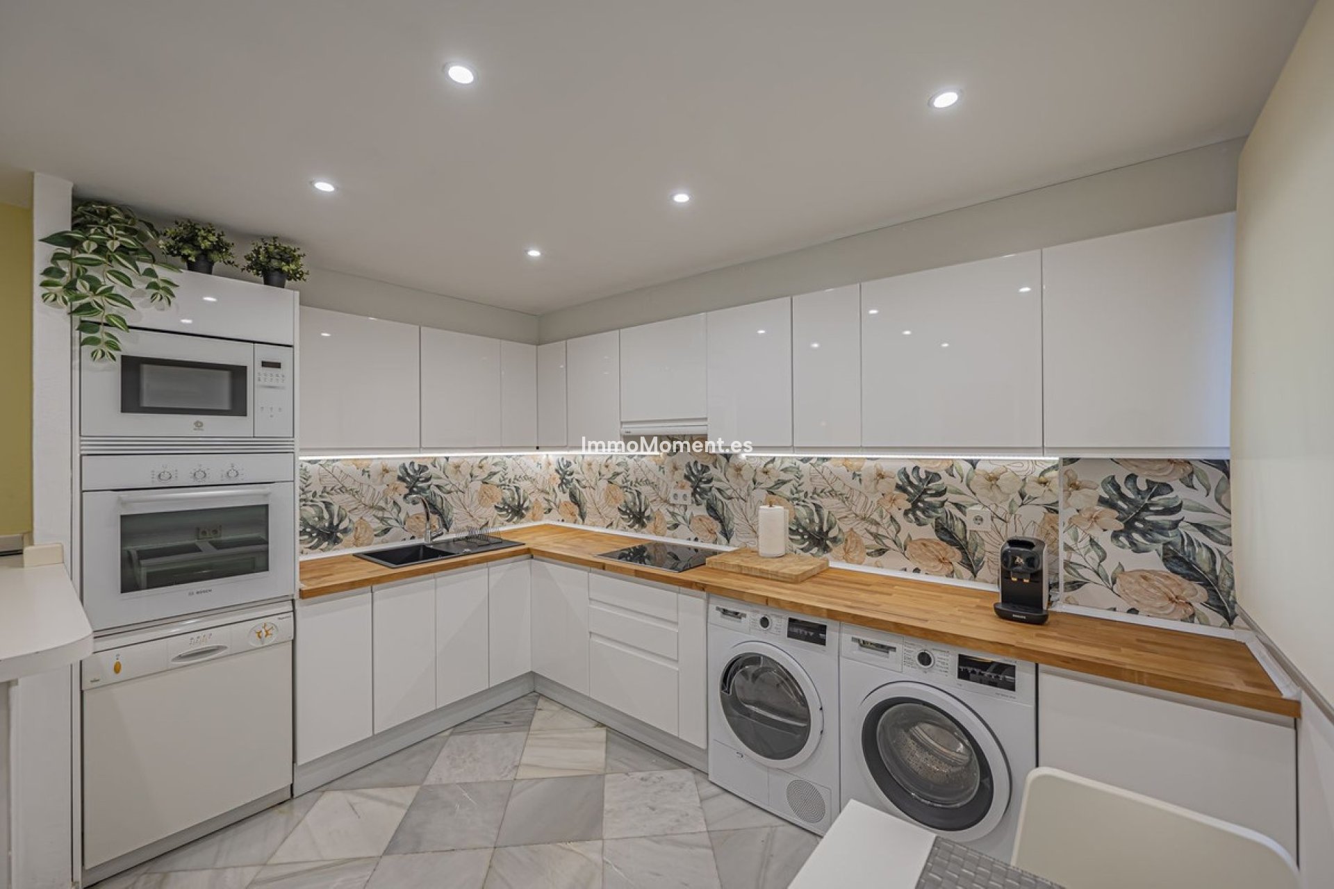 Wiederverkauf - Wohnung - Estepona  - Estepona Centro