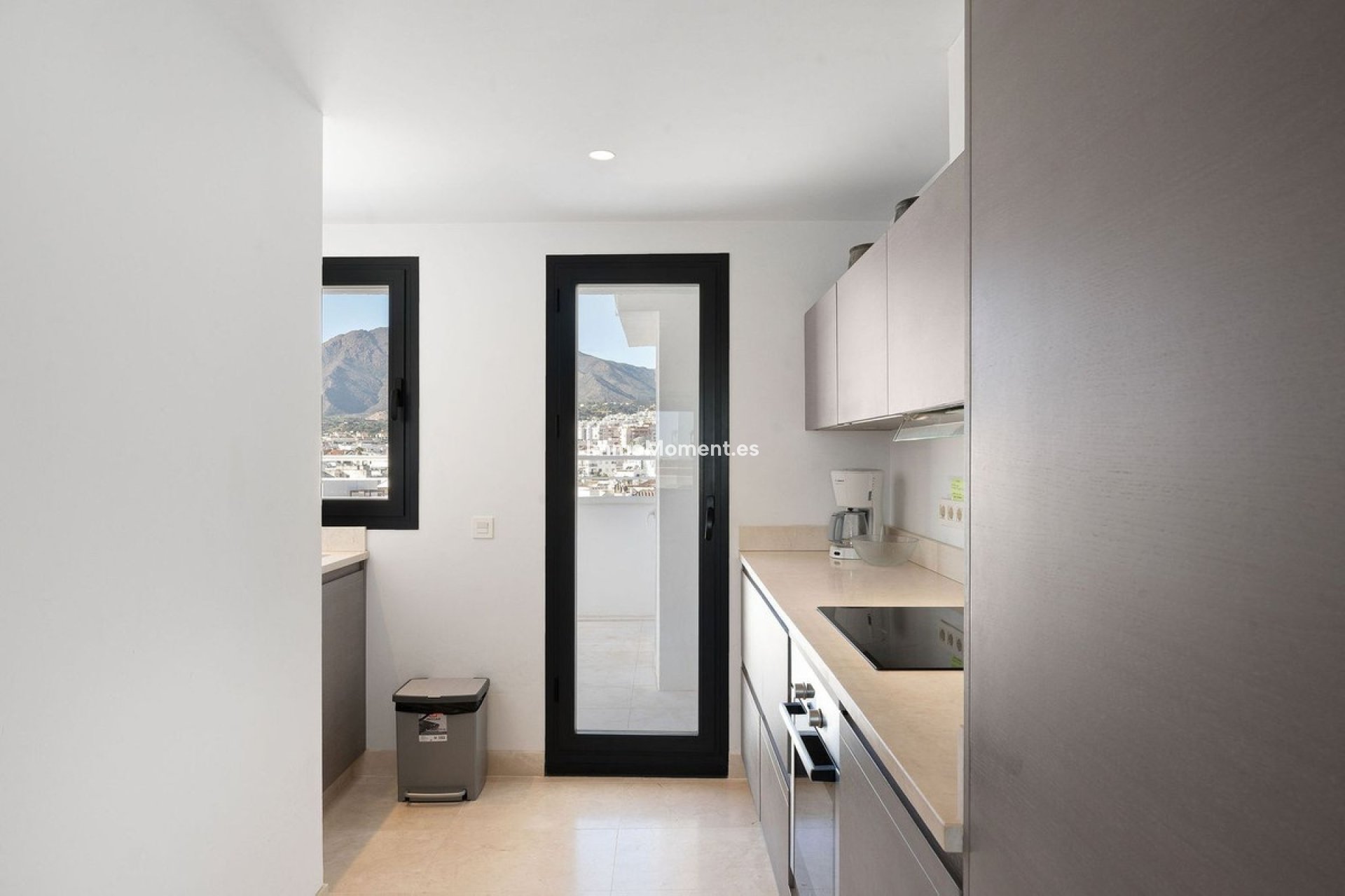 Wiederverkauf - Wohnung - Estepona  - Estepona Centro