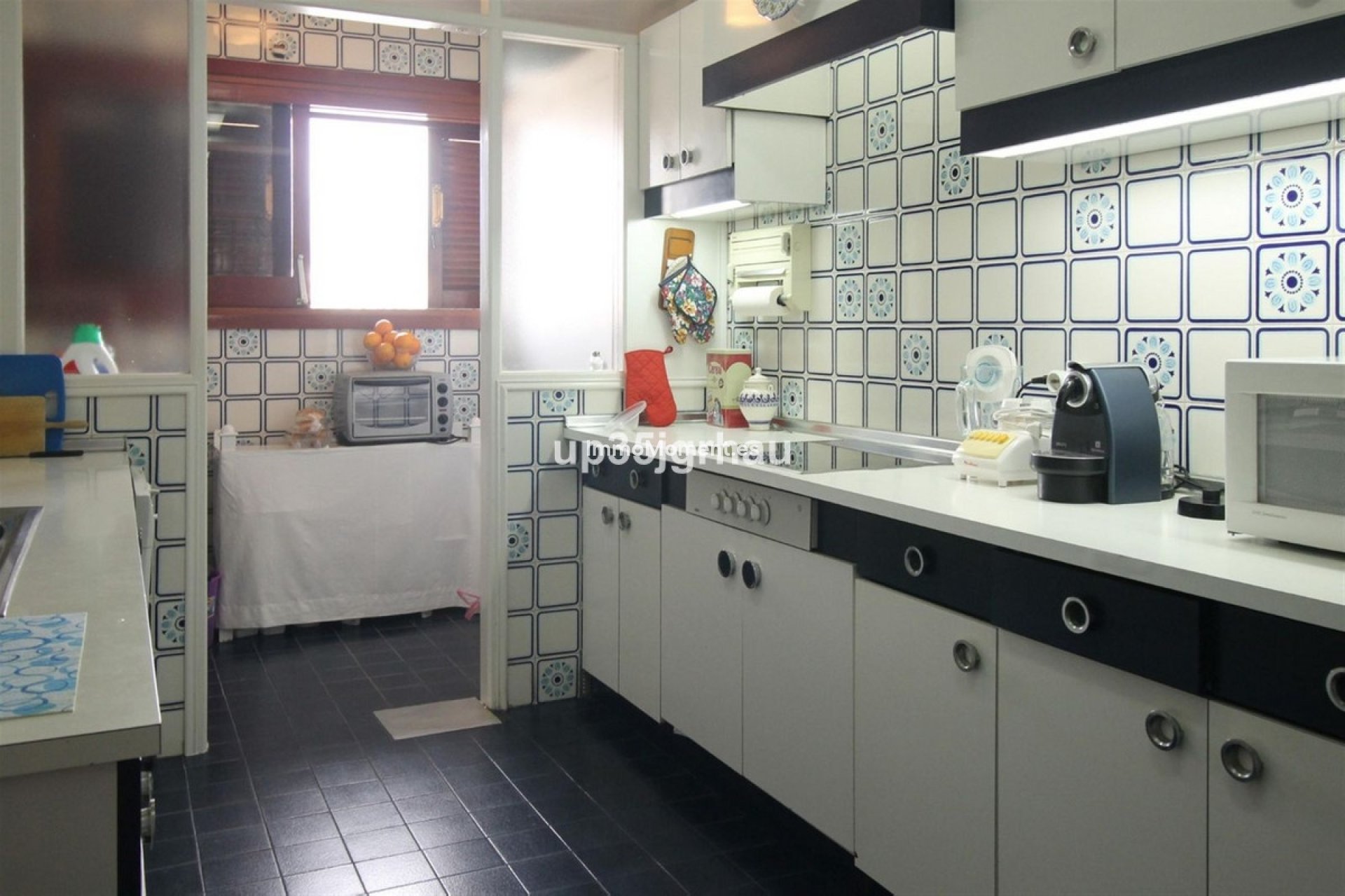 Wiederverkauf - Wohnung - Estepona  - Estepona Centro