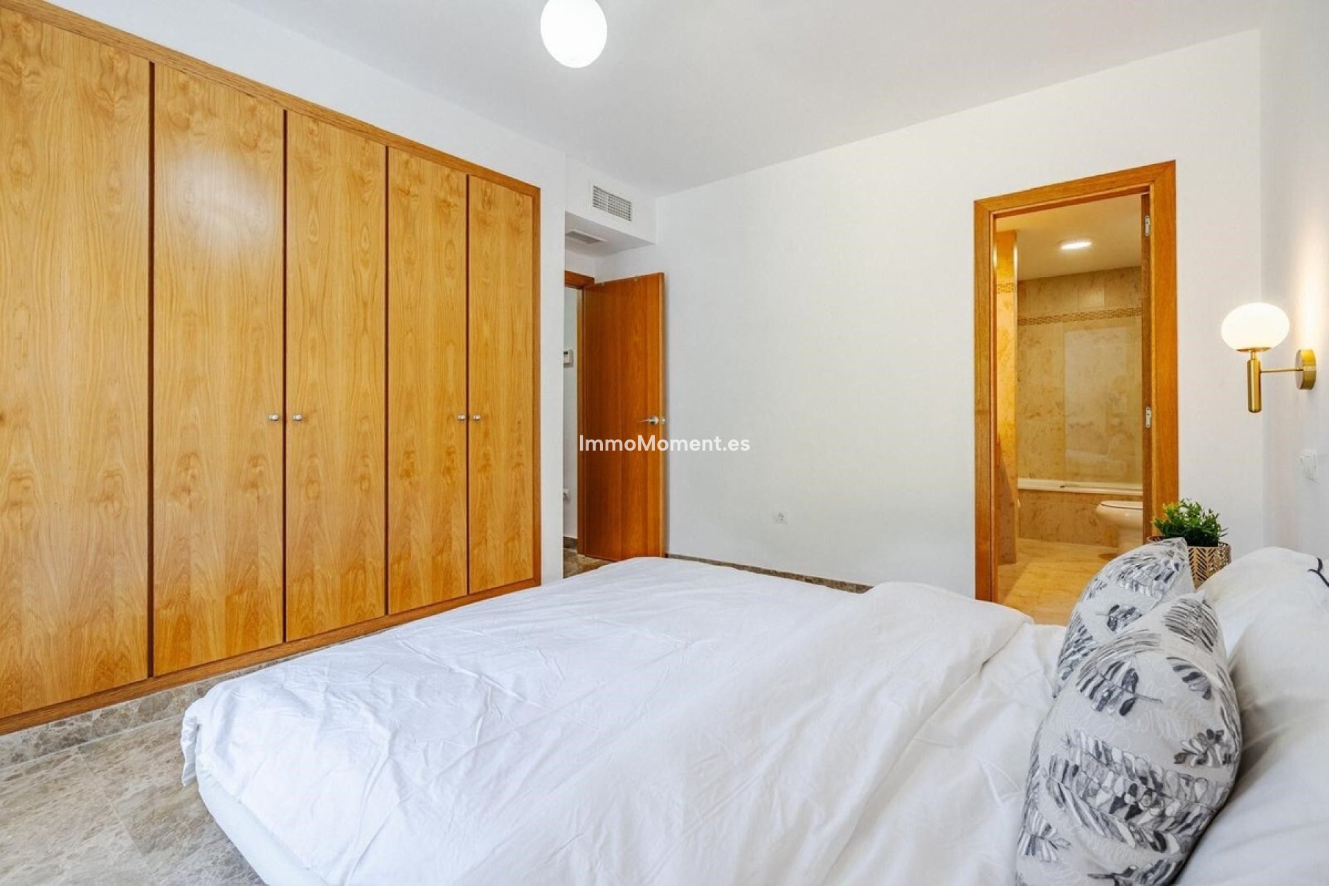 Wiederverkauf - Wohnung - Estepona  - Estepona Centro