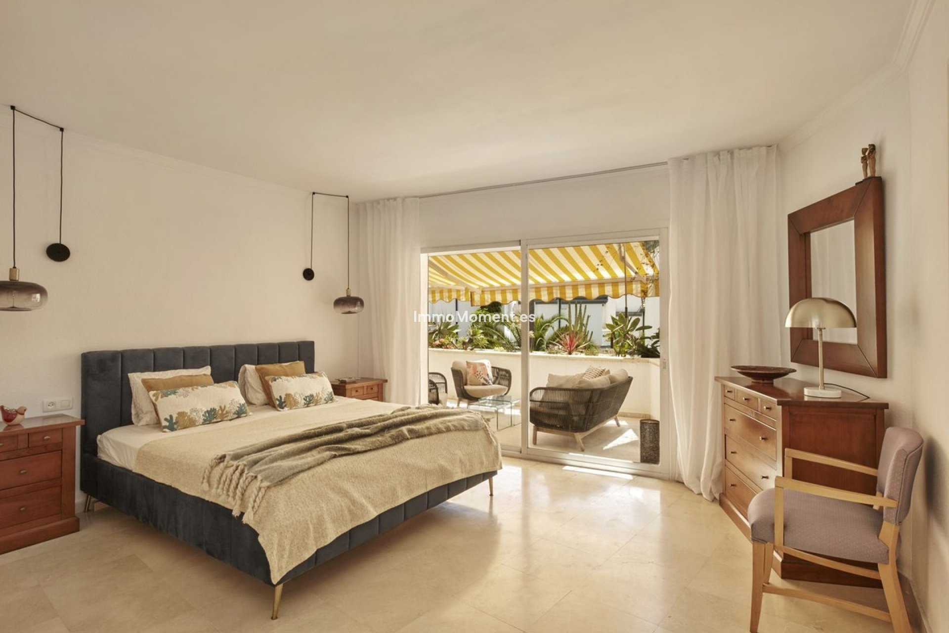 Wiederverkauf - Wohnung - Estepona  - Estepona Centro