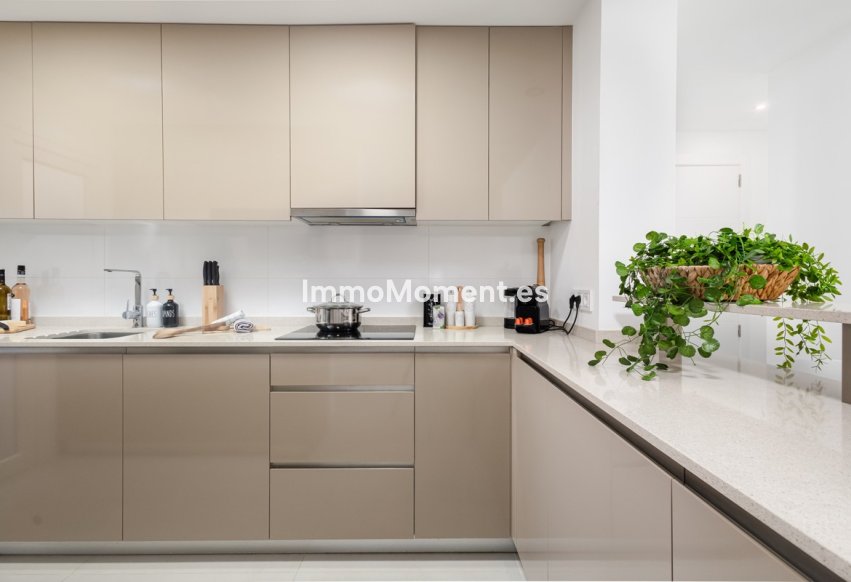 Wiederverkauf - Wohnung - Estepona  - Estepona Centro