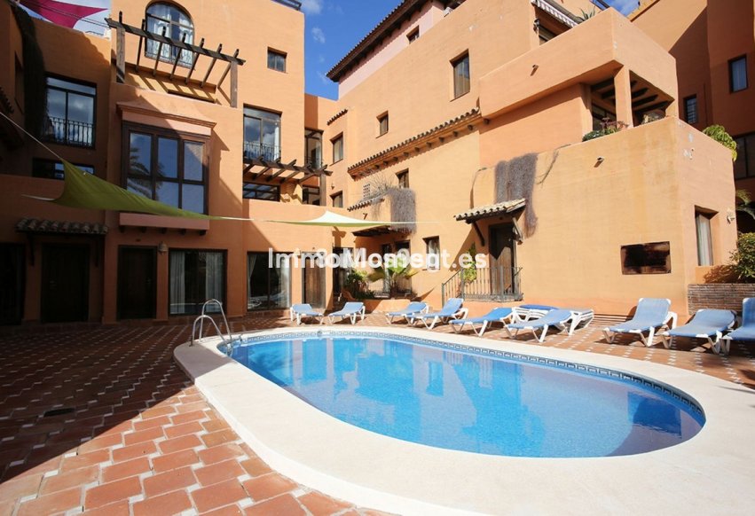 Wiederverkauf - Wohnung - Estepona  - Estepona Centro