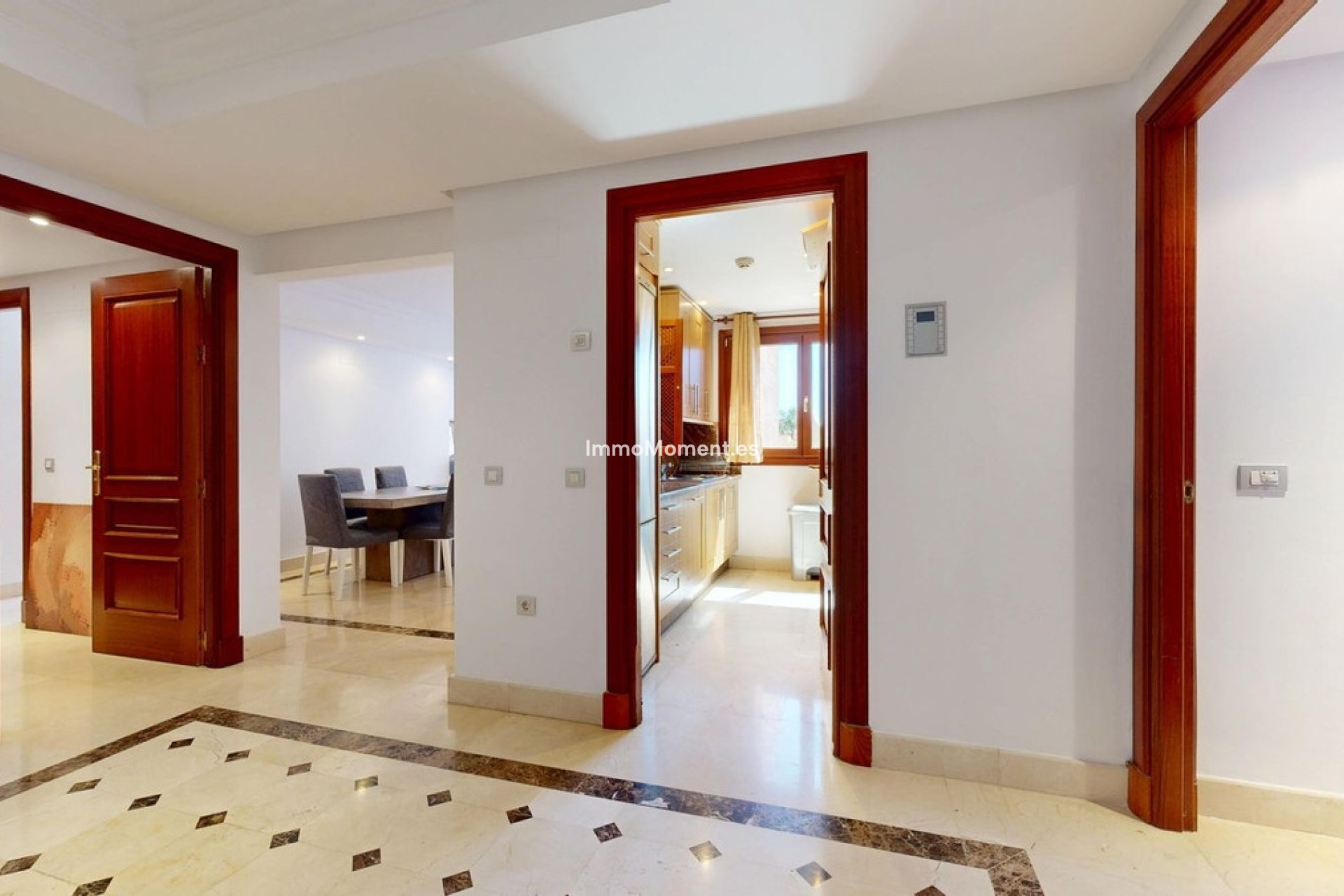 Wiederverkauf - Wohnung - Estepona  - Estepona Centro