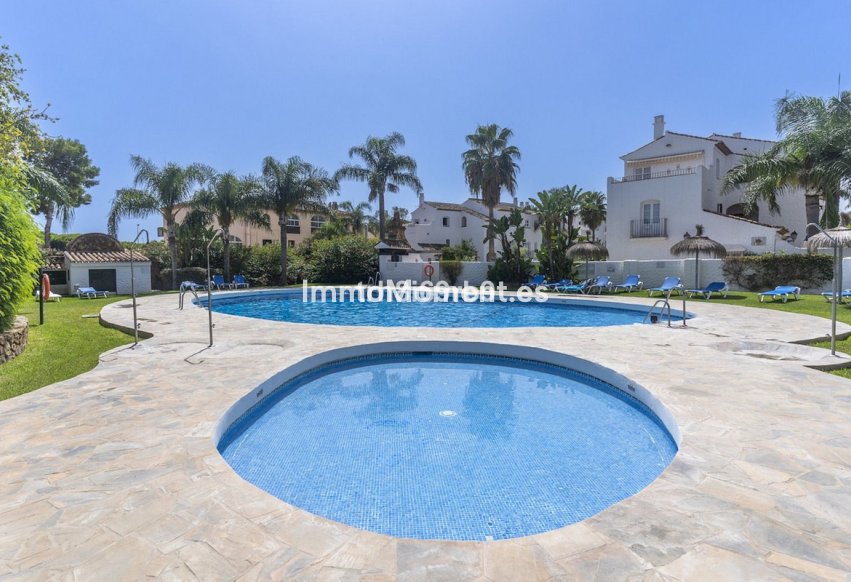 Wiederverkauf - Wohnung - Estepona  - Estepona Centro