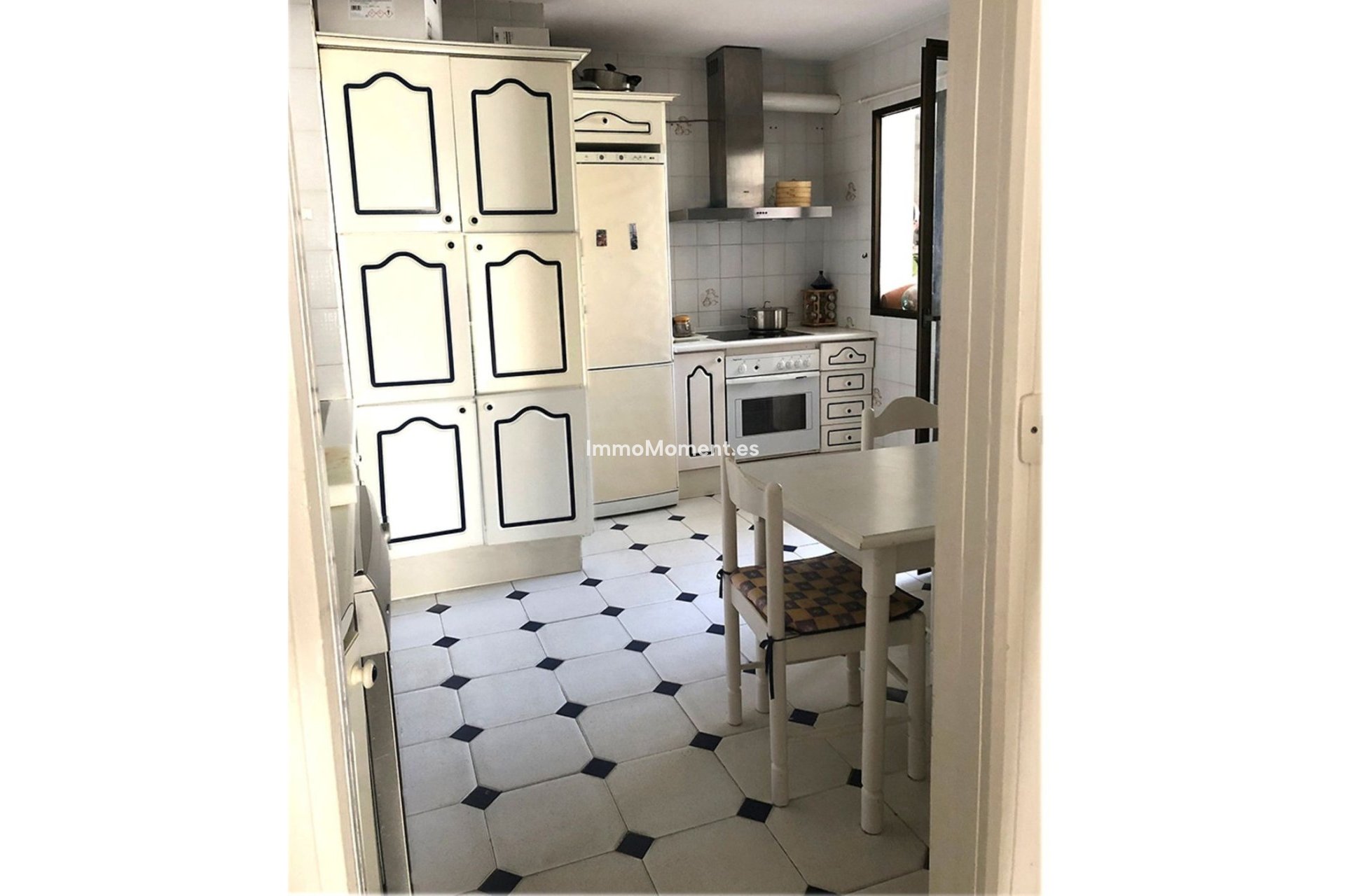 Wiederverkauf - Wohnung - Estepona  - Estepona Centro