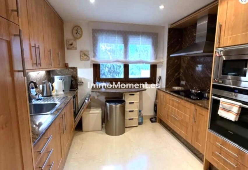 Wiederverkauf - Wohnung - Estepona  - Estepona Centro