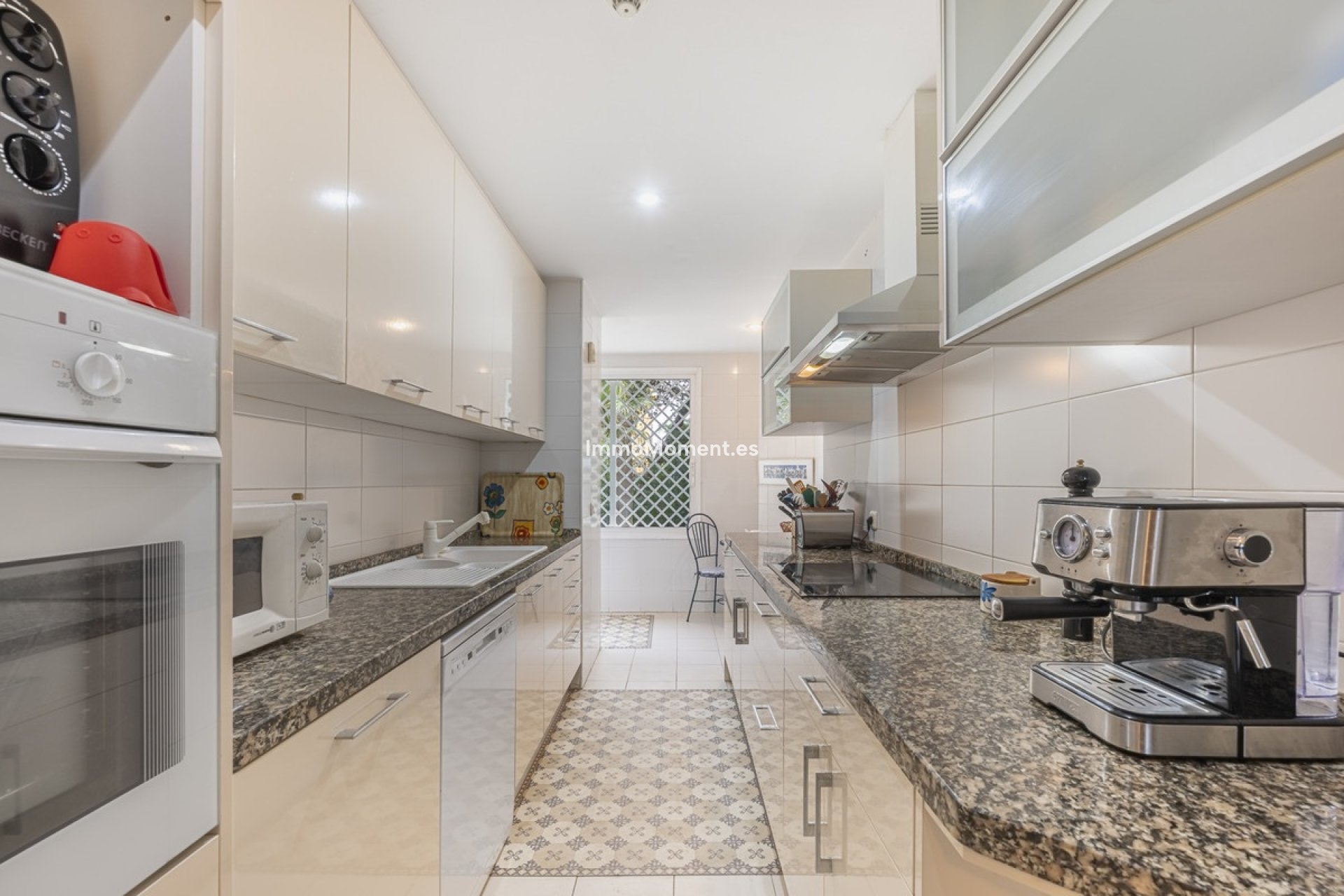 Wiederverkauf - Wohnung - Estepona  - Estepona Centro