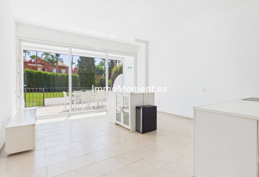 Wiederverkauf - Wohnung - Estepona  - Estepona Centro