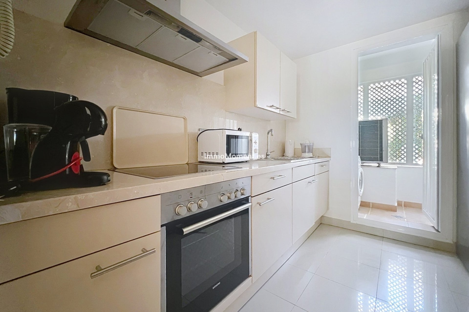Wiederverkauf - Wohnung - Estepona  - Estepona Centro
