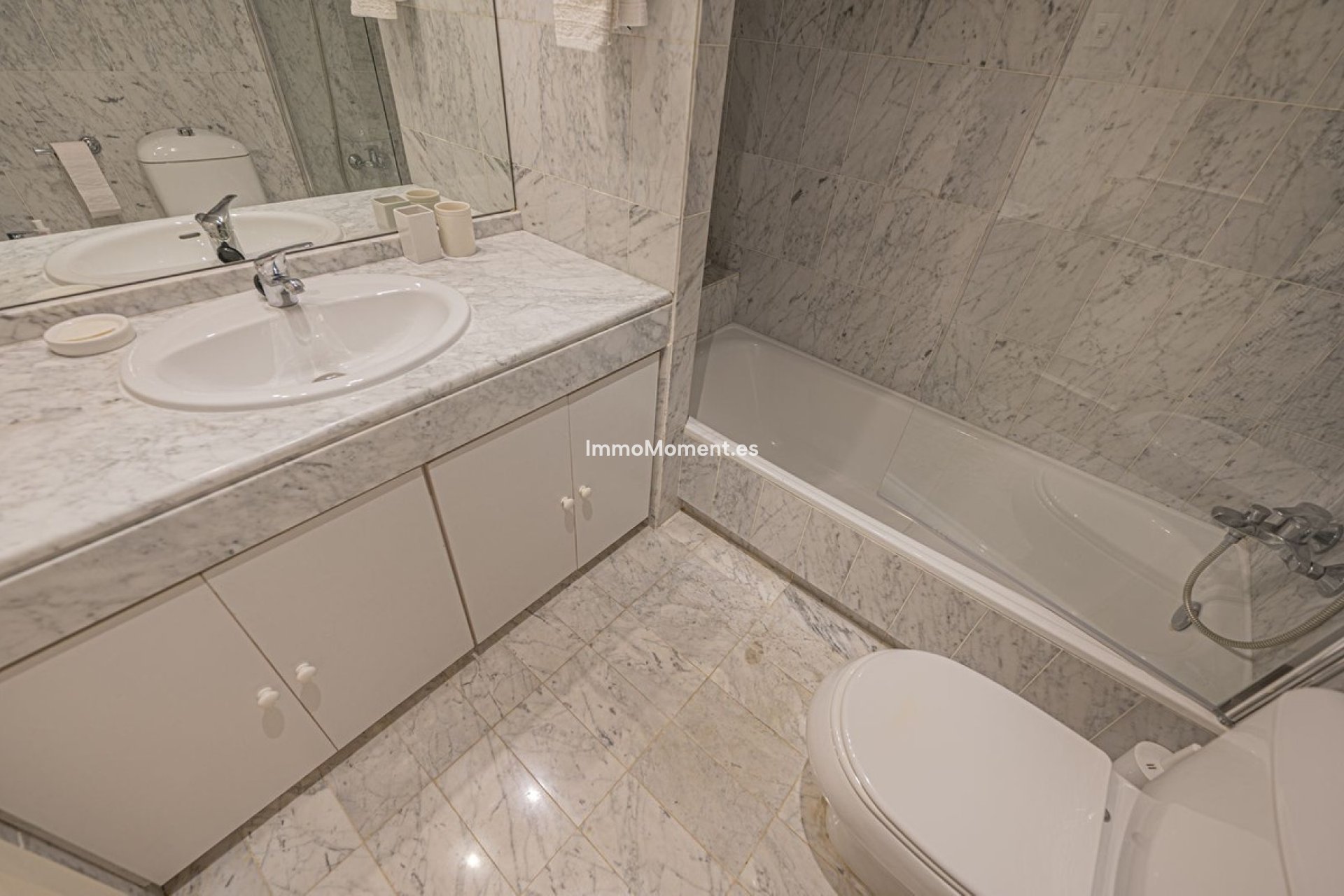 Wiederverkauf - Wohnung - Estepona  - New Golden Mile