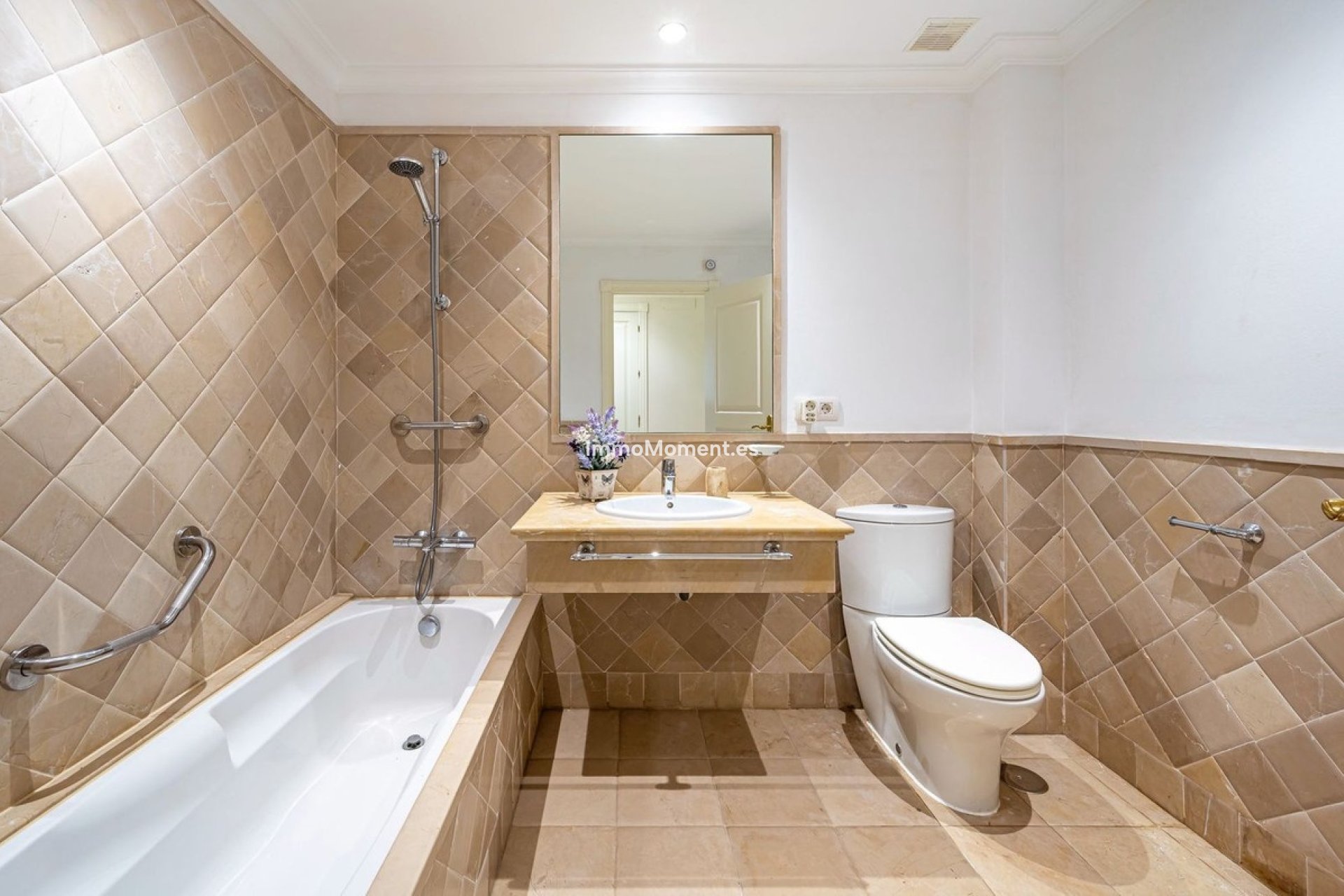 Wiederverkauf - Wohnung - Estepona  - New Golden Mile