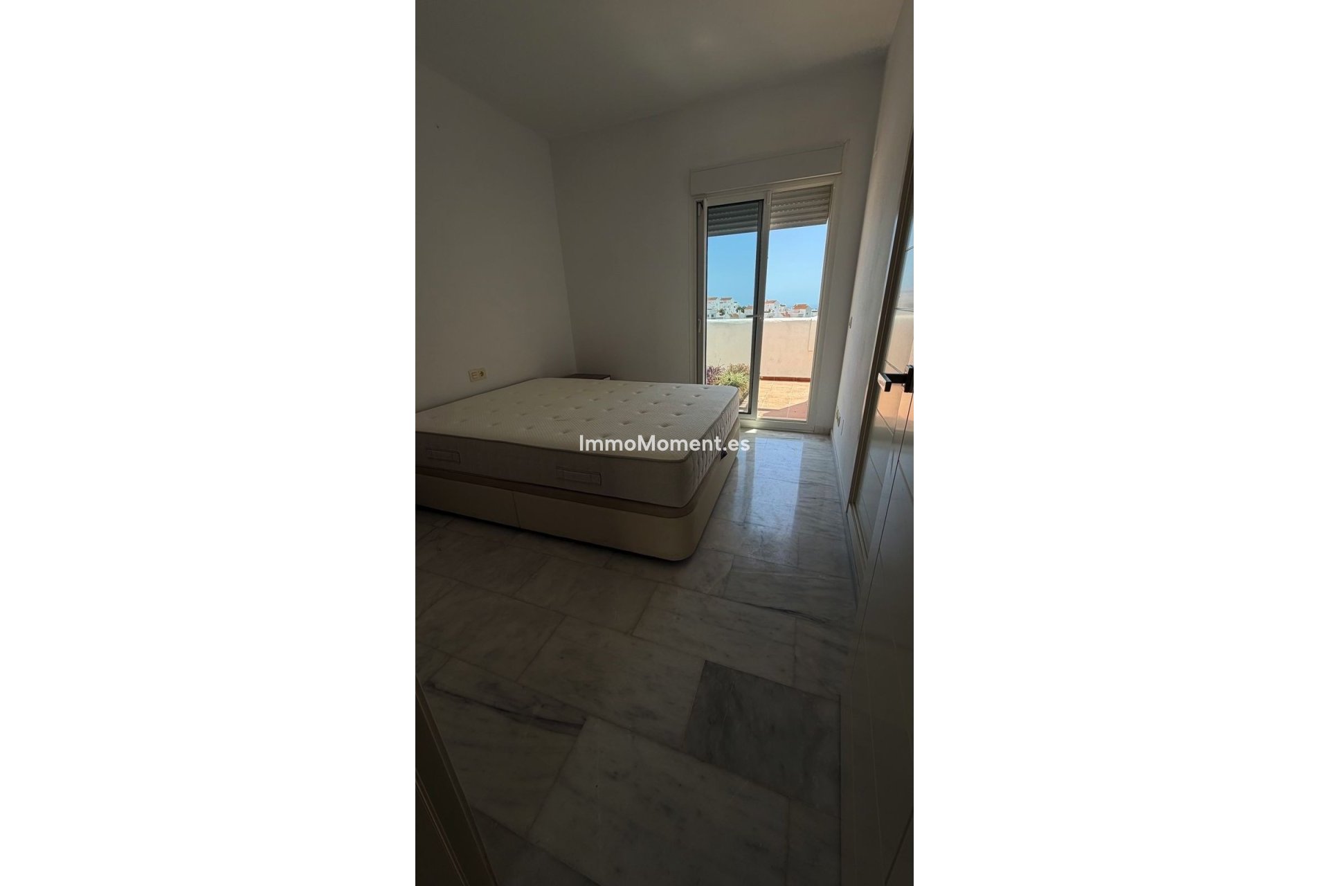 Wiederverkauf - Wohnung - Estepona  - Valle Romano