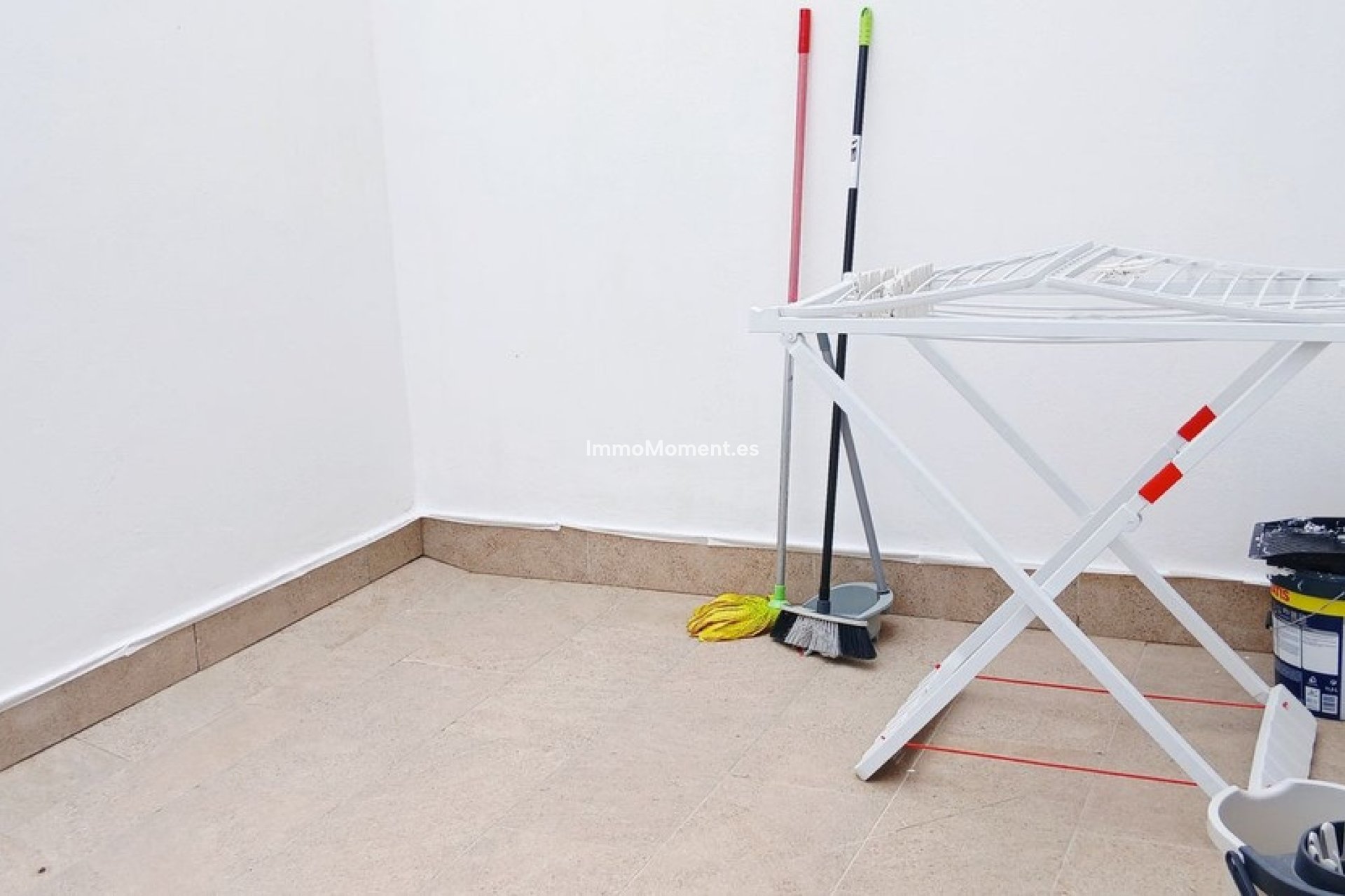 Wiederverkauf - Wohnung -   Inländisch - Alhaurín de la Torre