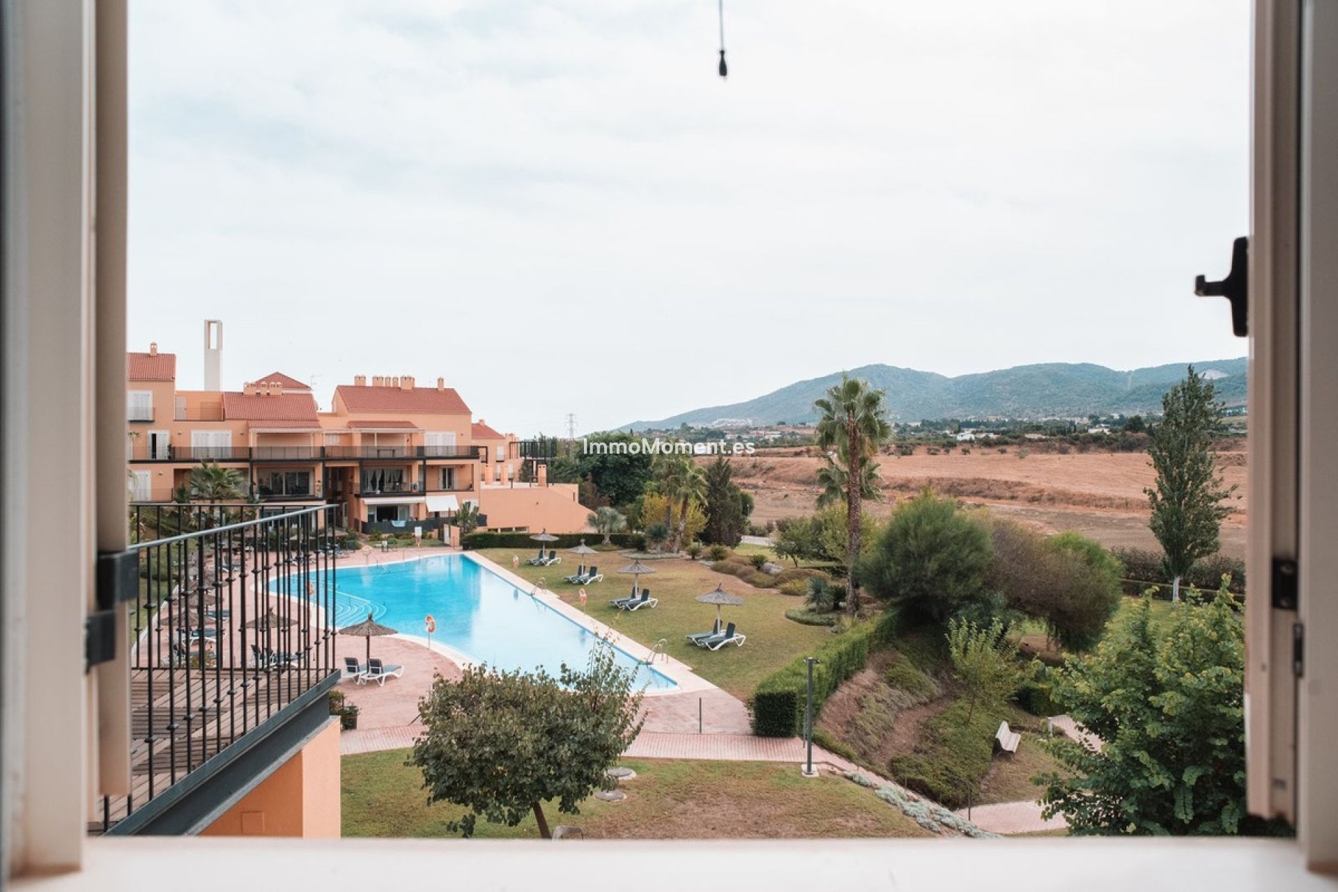 Wiederverkauf - Wohnung -   Inländisch - Alhaurín de la Torre