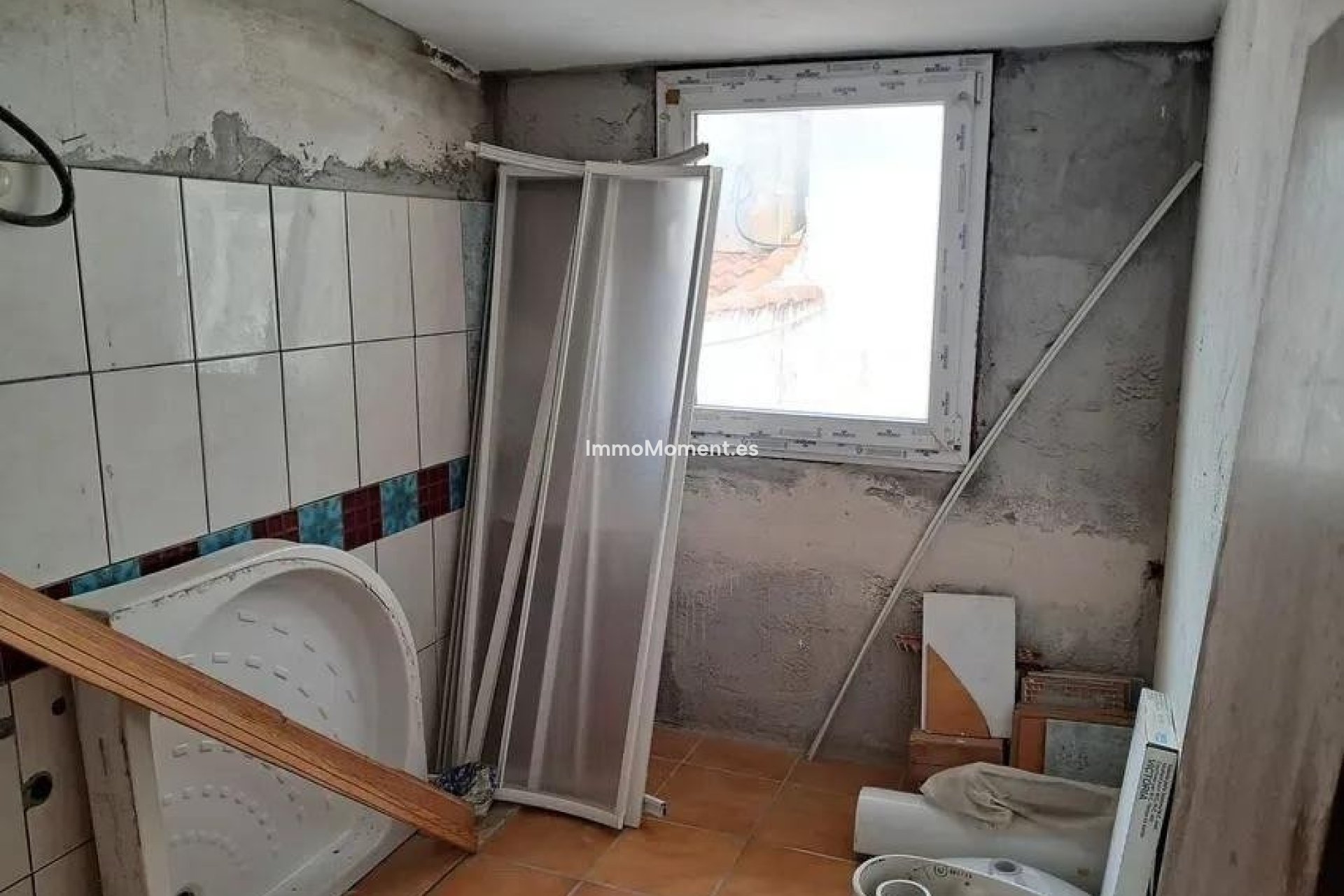 Wiederverkauf - Wohnung -   Inländisch - Alhaurín de la Torre