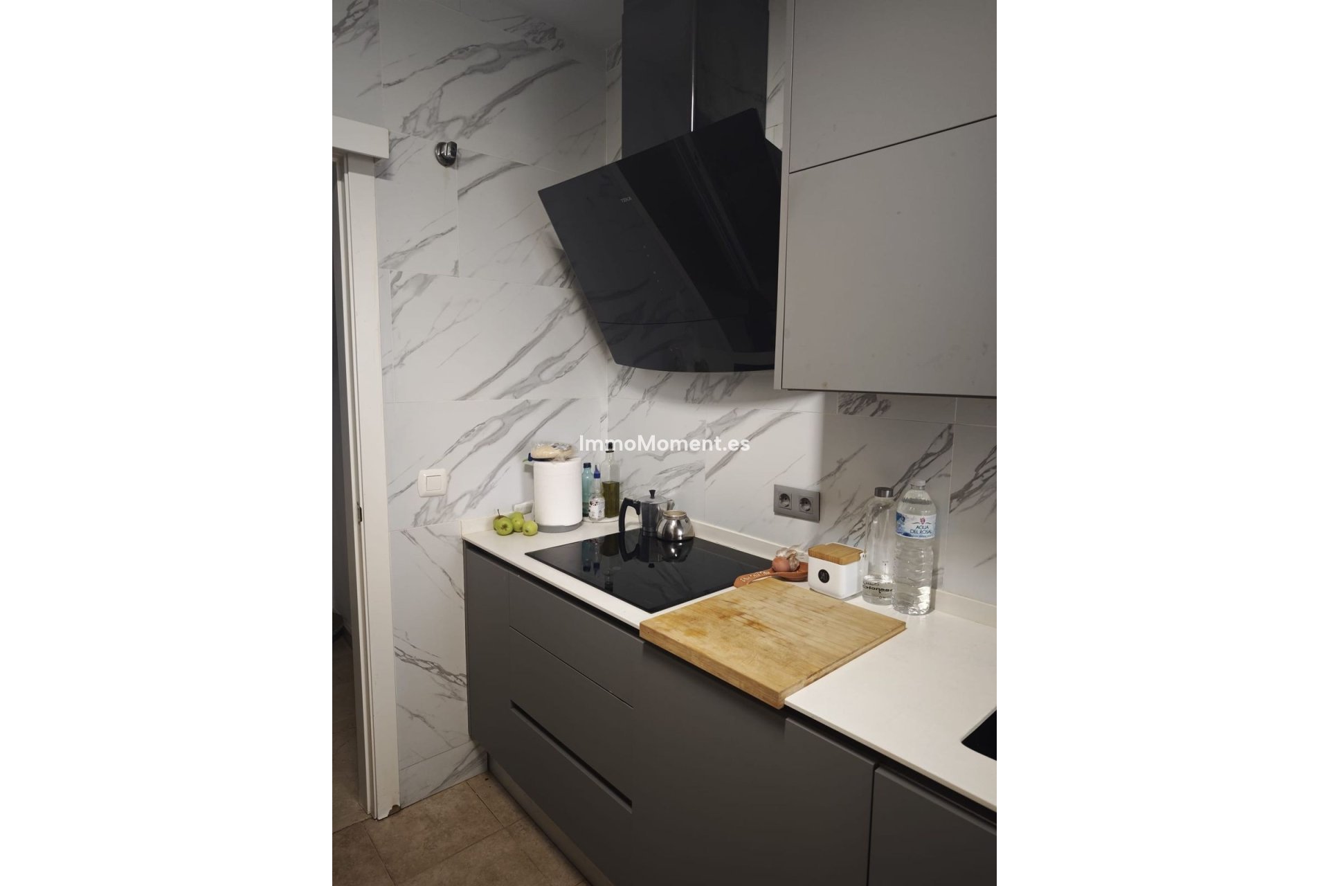 Wiederverkauf - Wohnung -   Inländisch - Alhaurín el Grande Centro
