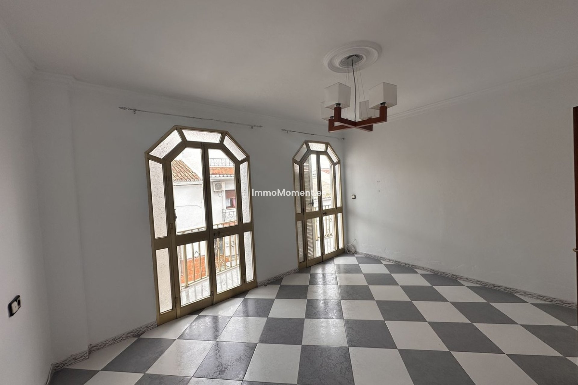 Wiederverkauf - Wohnung -   Inländisch - Alhaurín el Grande Centro