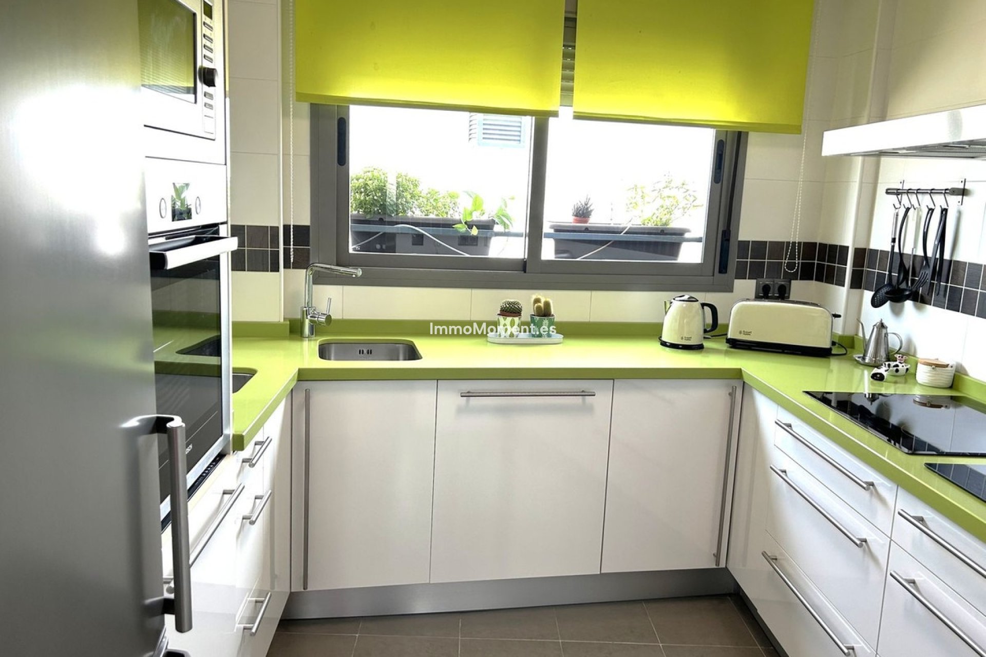 Wiederverkauf - Wohnung -   Inländisch - Alhaurín el Grande Centro