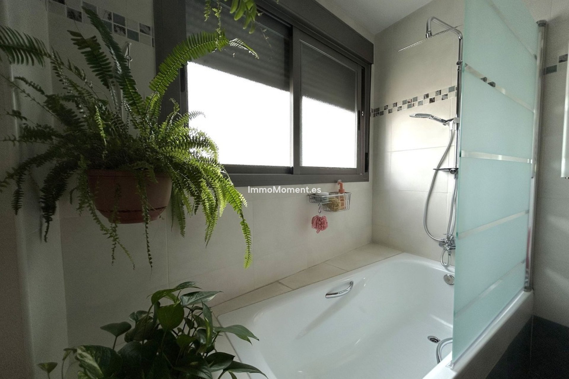 Wiederverkauf - Wohnung -   Inländisch - Alhaurín el Grande Centro