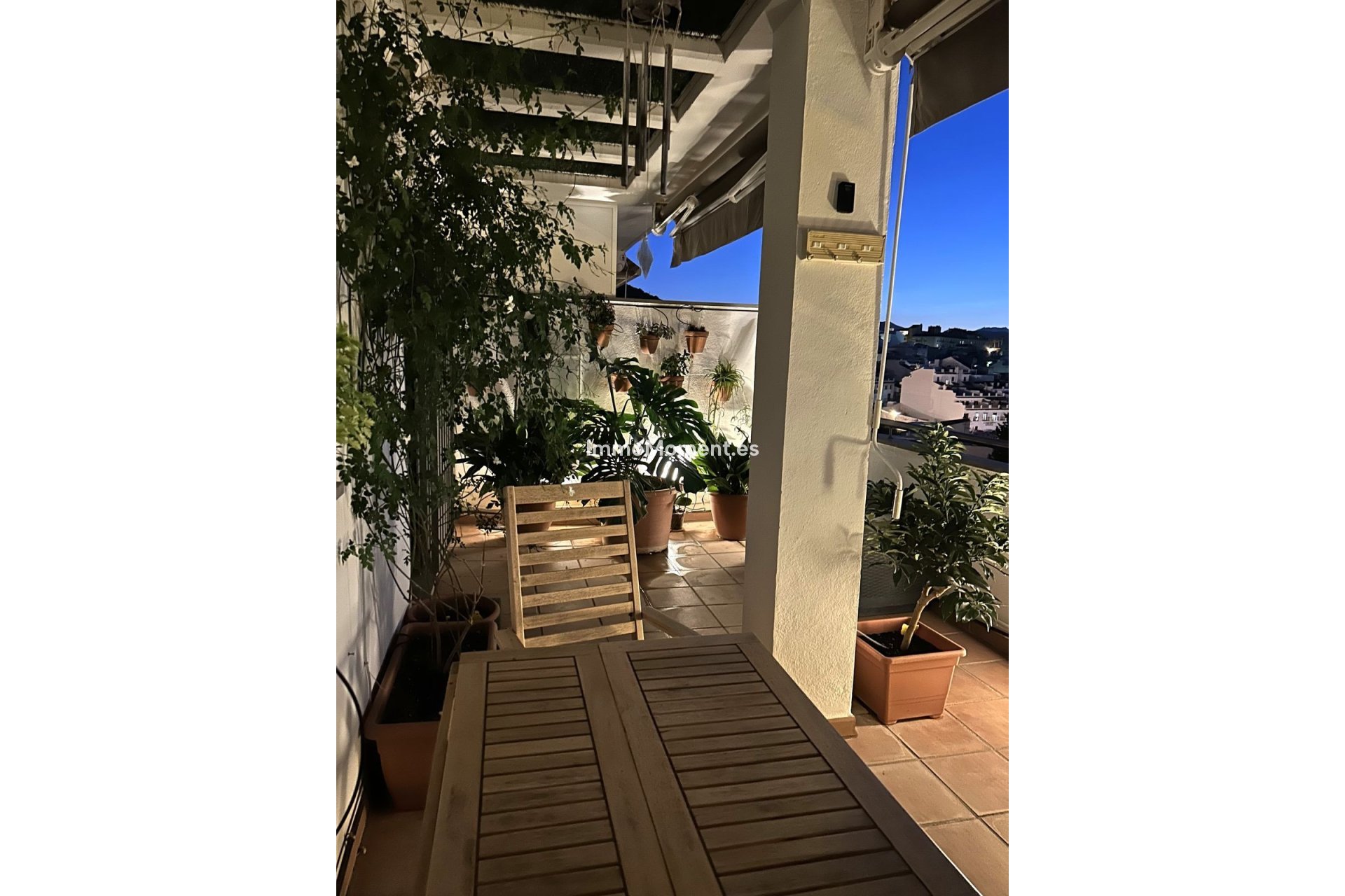 Wiederverkauf - Wohnung -   Inländisch - Alhaurín el Grande Centro