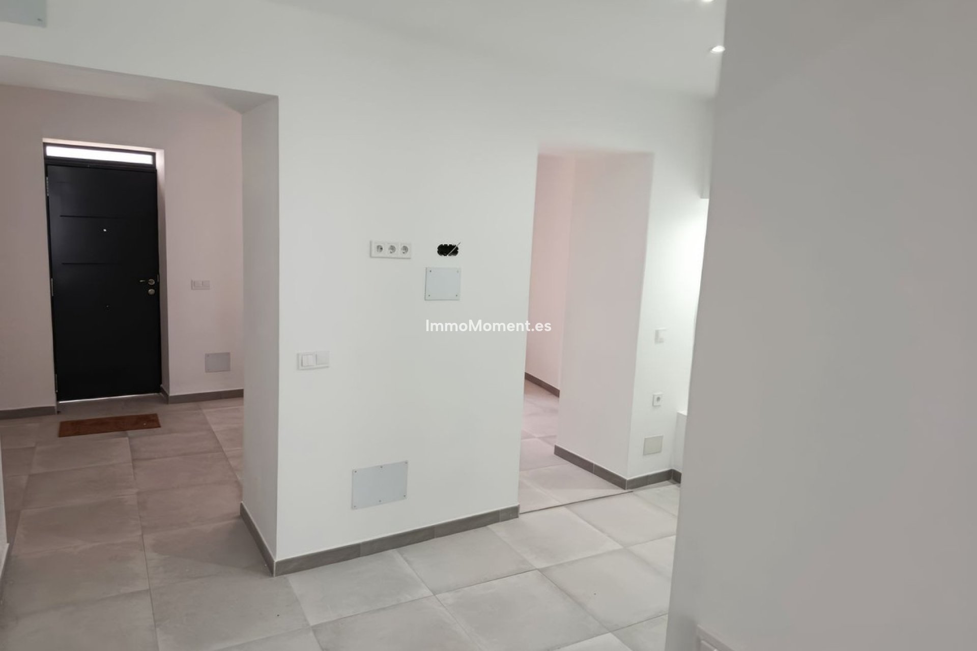 Wiederverkauf - Wohnung -   Inländisch - Alhaurín el Grande Centro