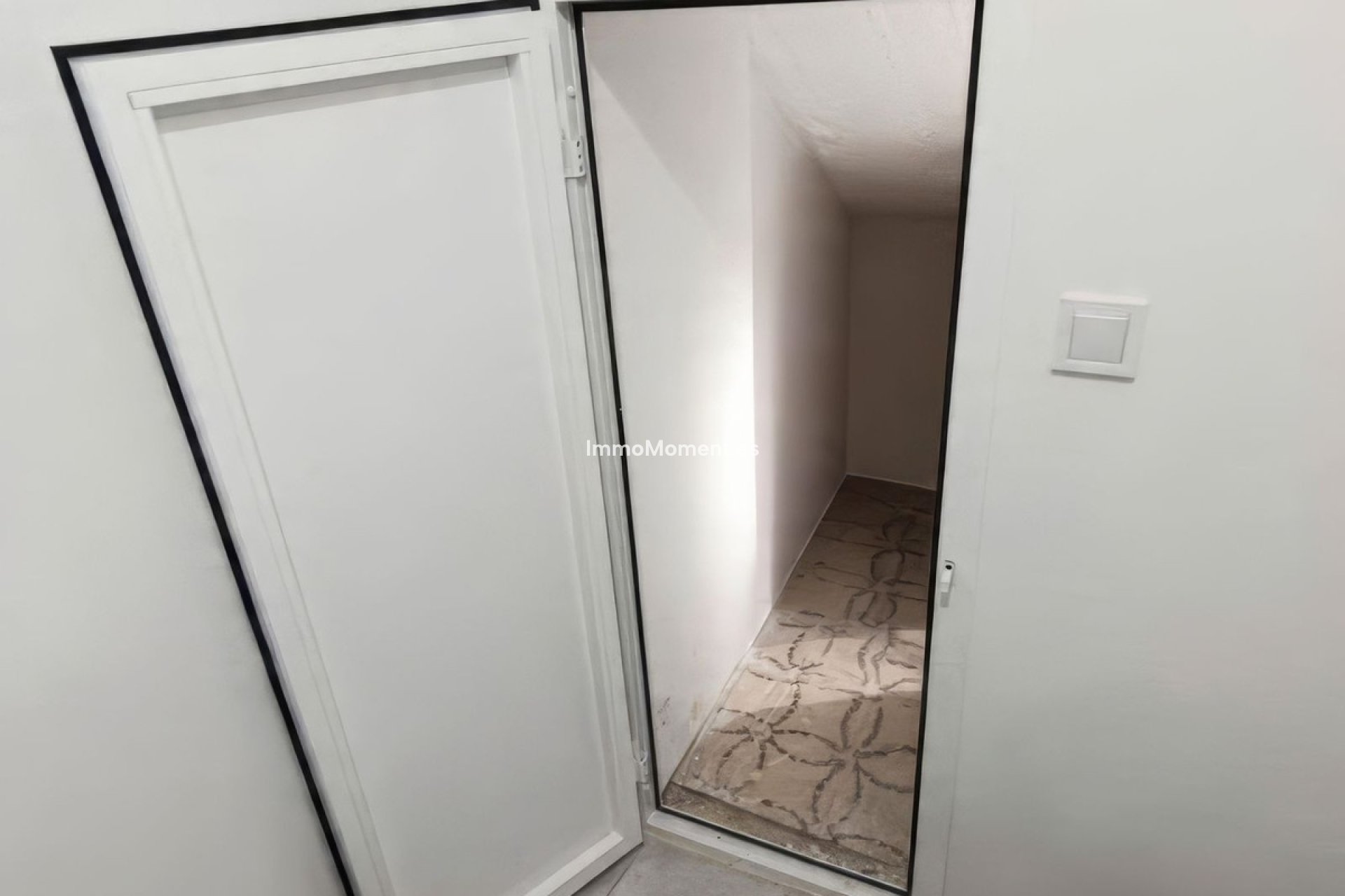 Wiederverkauf - Wohnung -   Inländisch - Alhaurín el Grande Centro