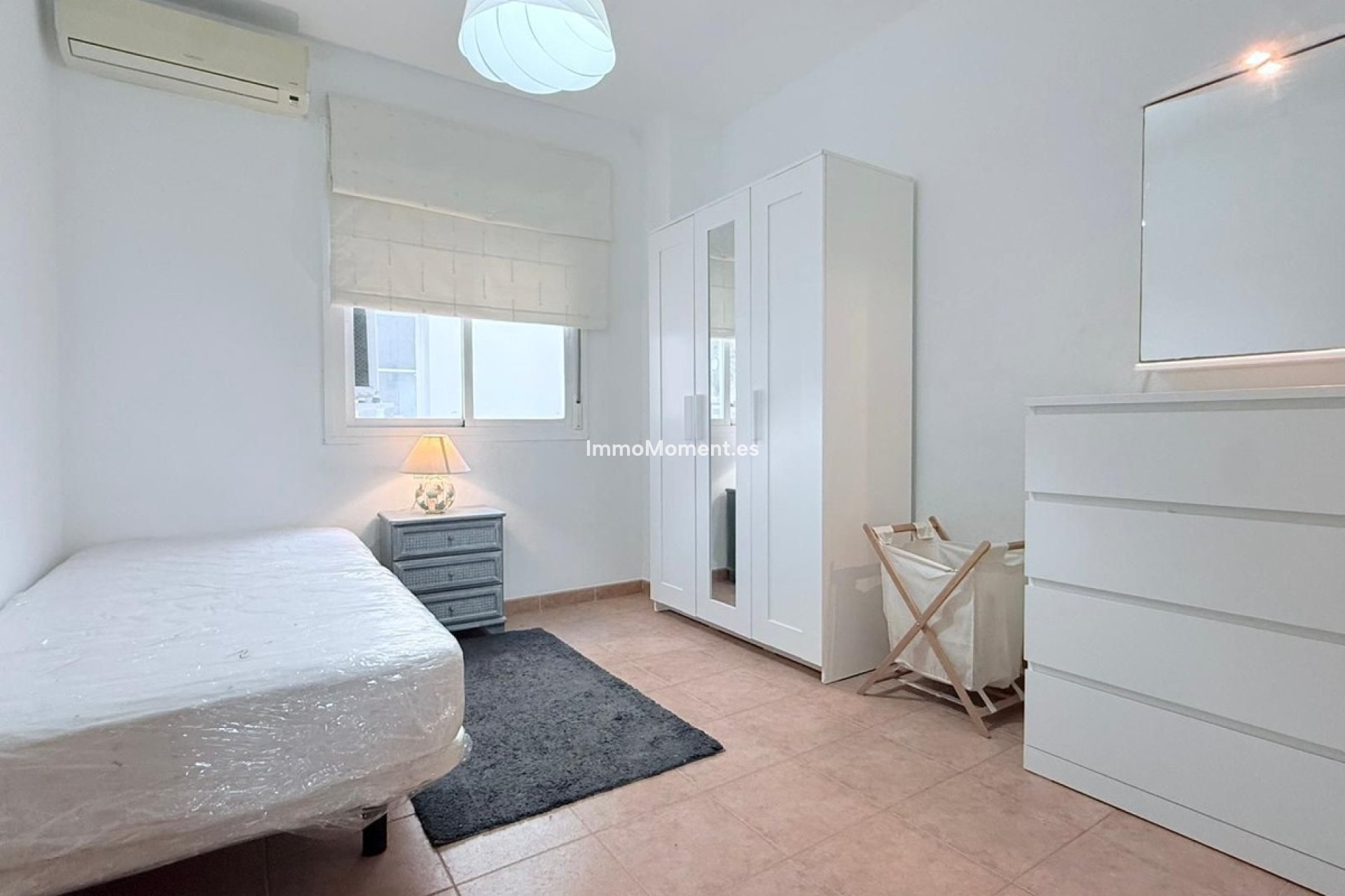 Wiederverkauf - Wohnung -   Inländisch - Alhaurín el Grande Centro