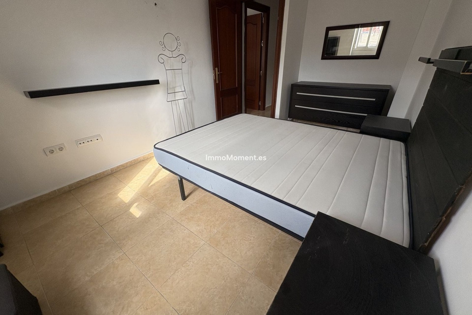 Wiederverkauf - Wohnung -   Inländisch - Alhaurín el Grande Centro