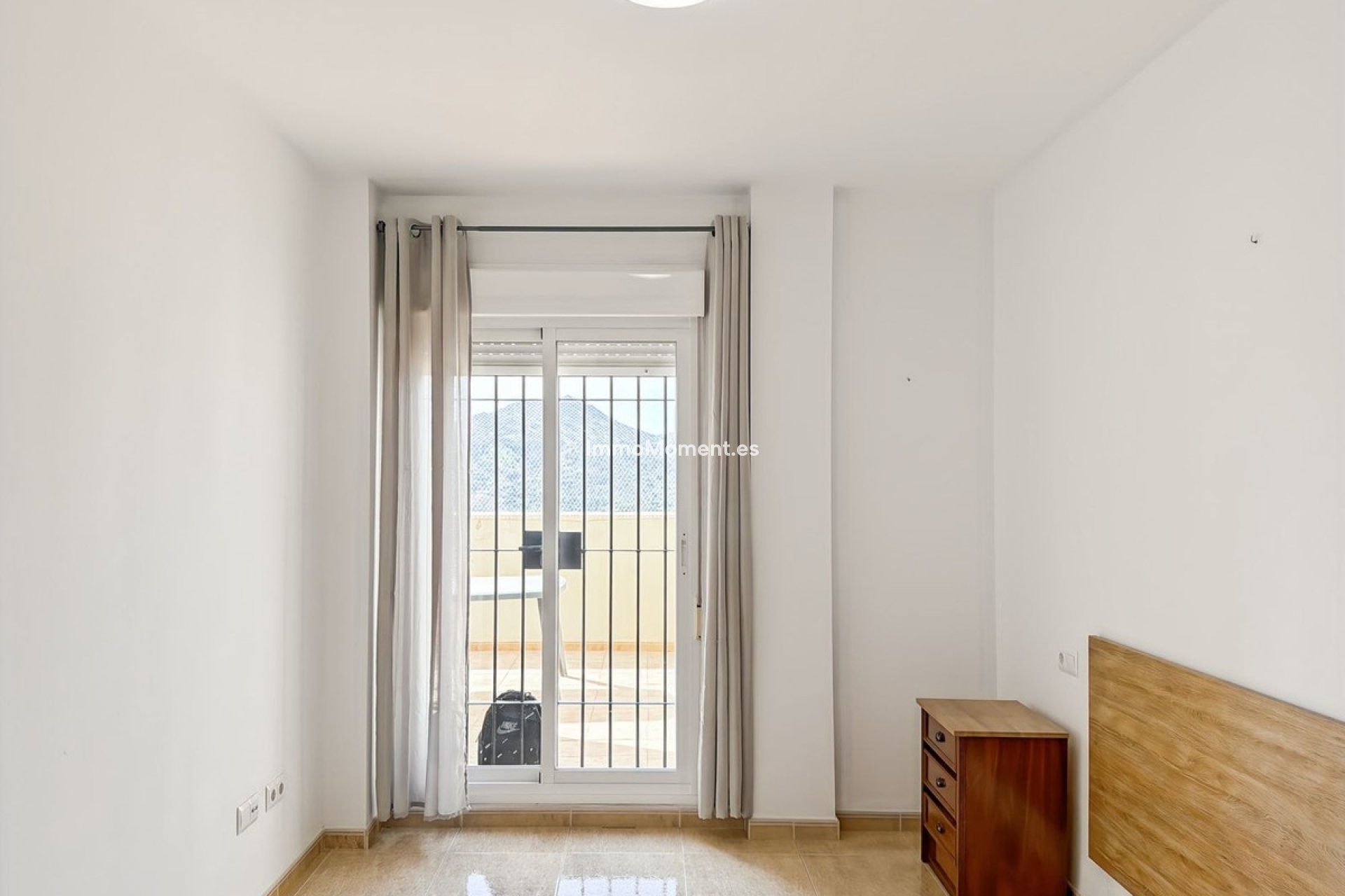 Wiederverkauf - Wohnung -   Inländisch - Almogía